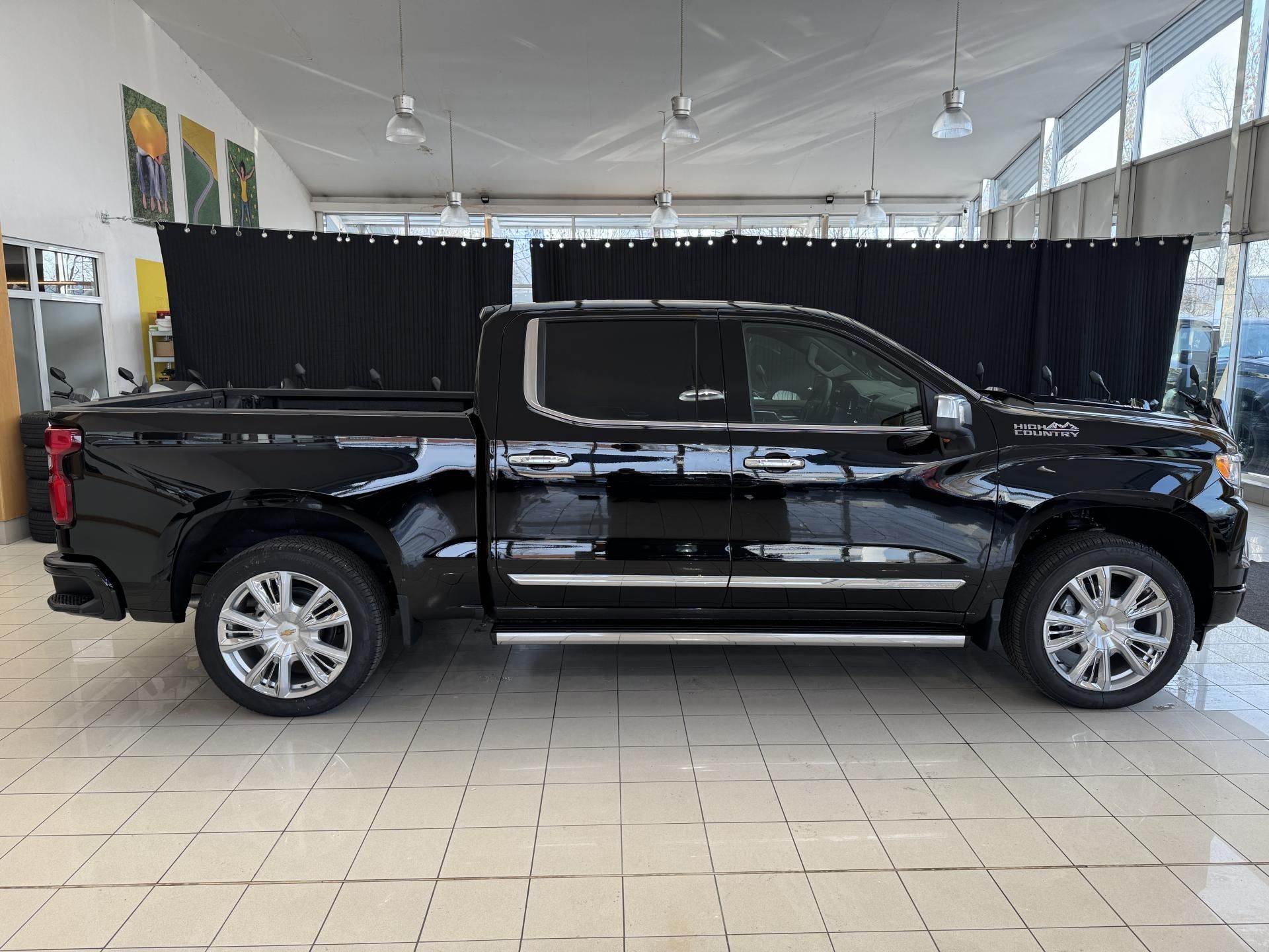 Chevrolet Silverado, High Country 6,2 V8 + LPG - fotka 6