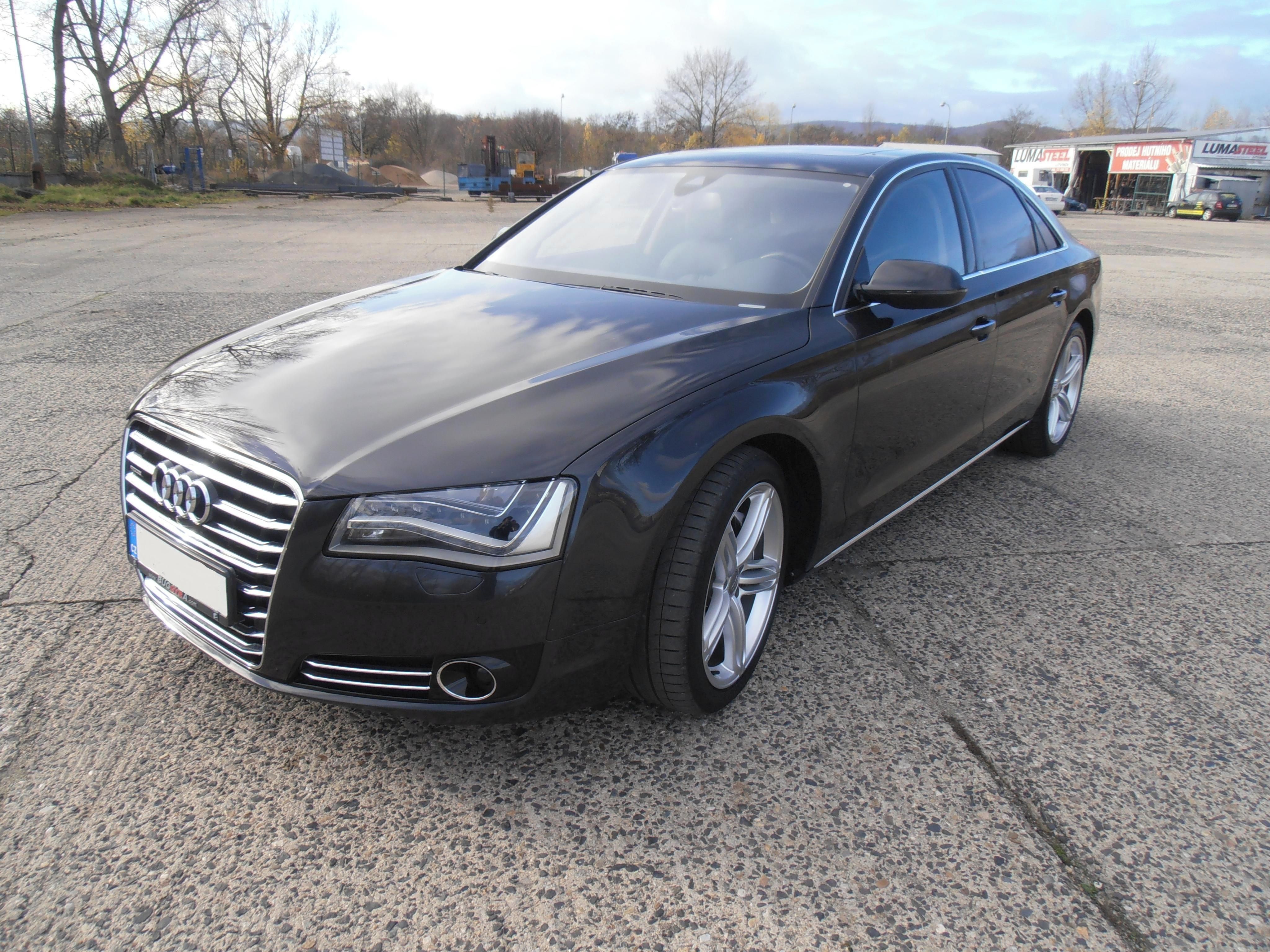 Audi A8, Audi A8 3.0 TDI