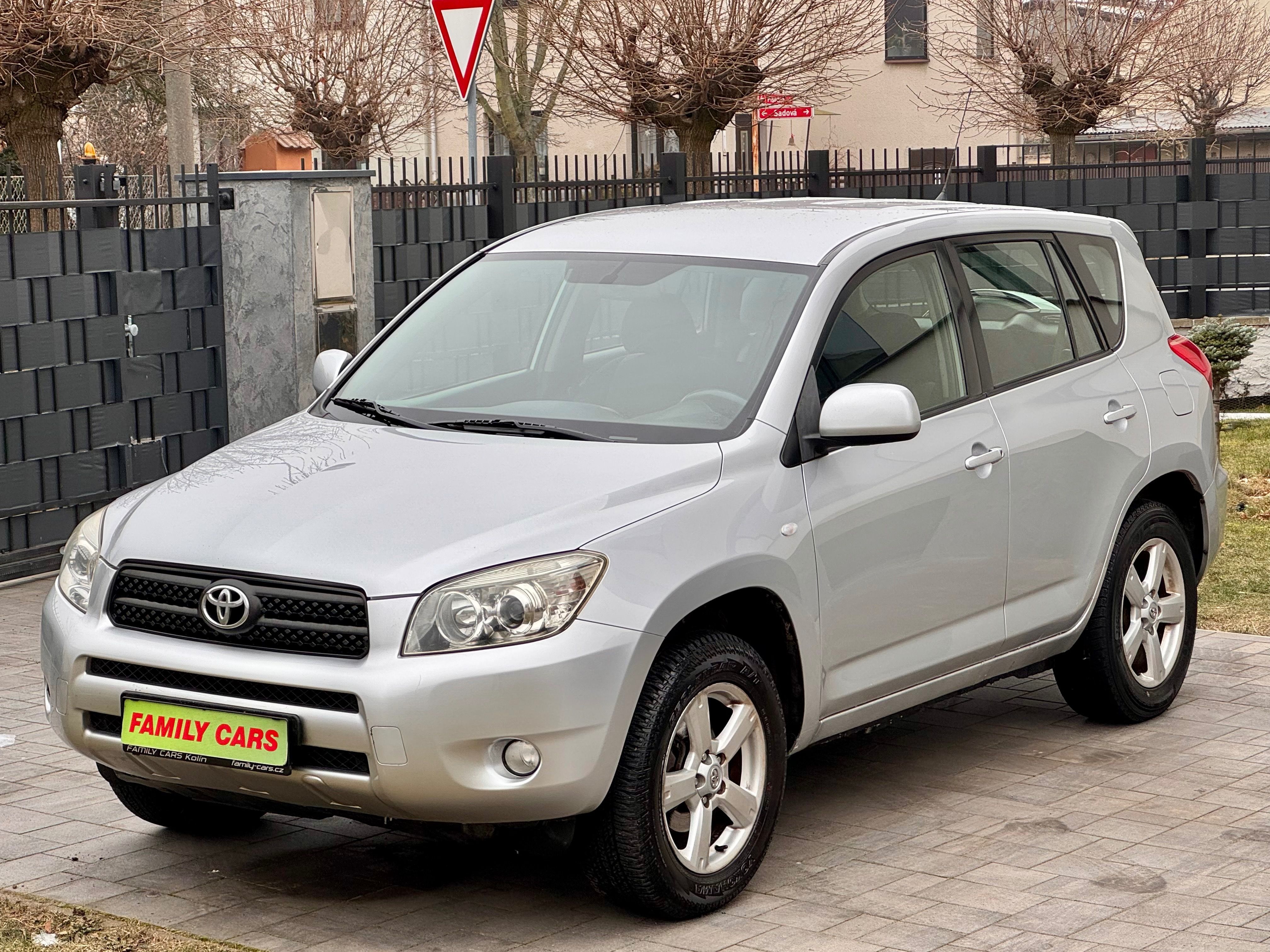 Toyota Rav4, 2.0i,4X4,MANUÁL,TAŽNÉ,STK 2028