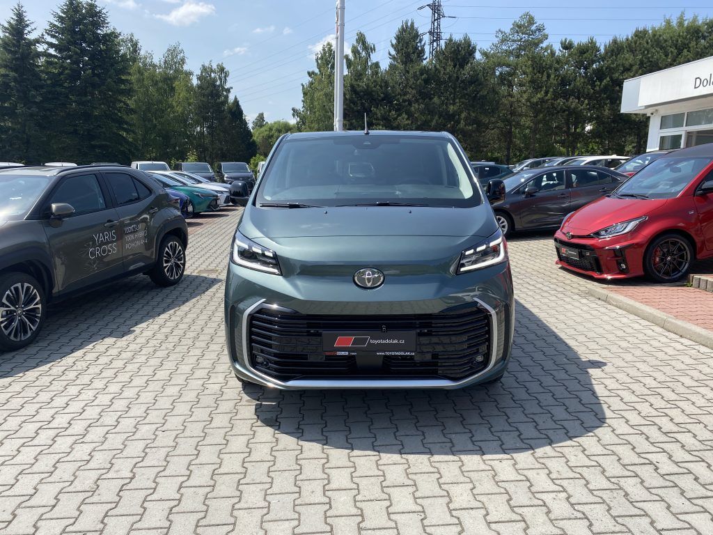 Toyota Proace Verso, 2,0 Diesel L2 8/AT Family Web - fotka 3