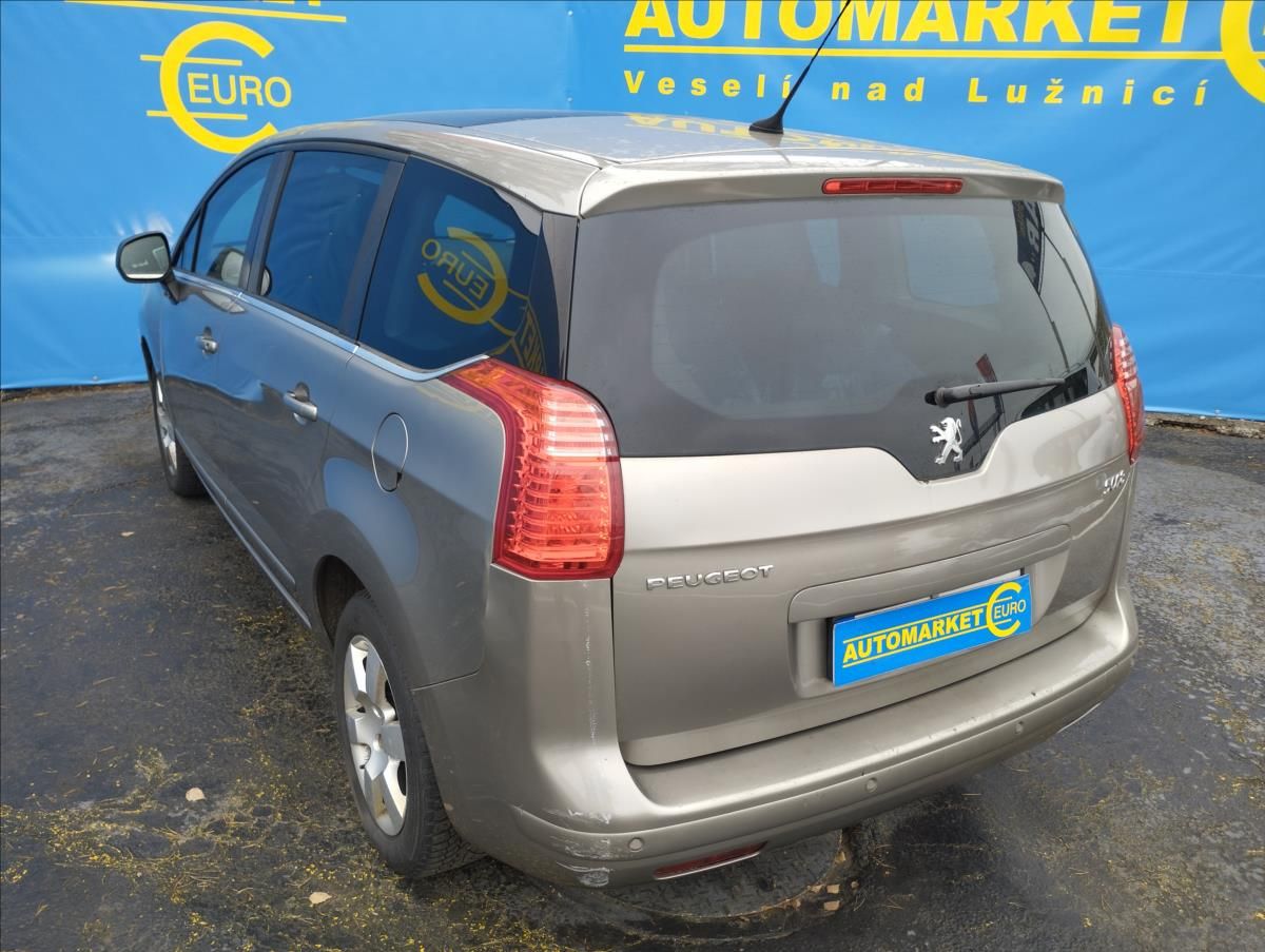 Peugeot 5008, 1,6 Hdi - fotka 6