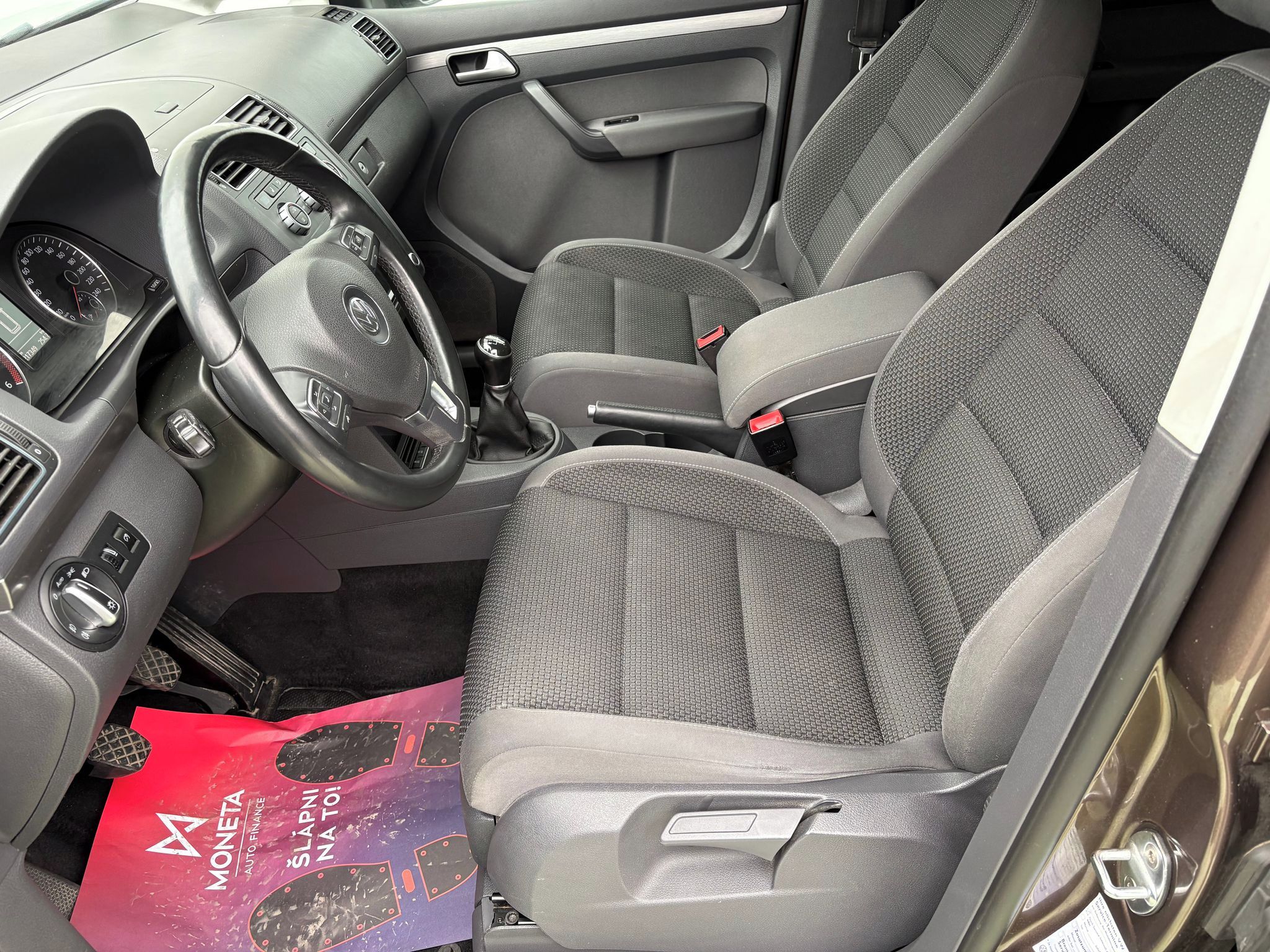 Volkswagen Touran, 1.6TDI, 77kW, Tažné - fotka 6