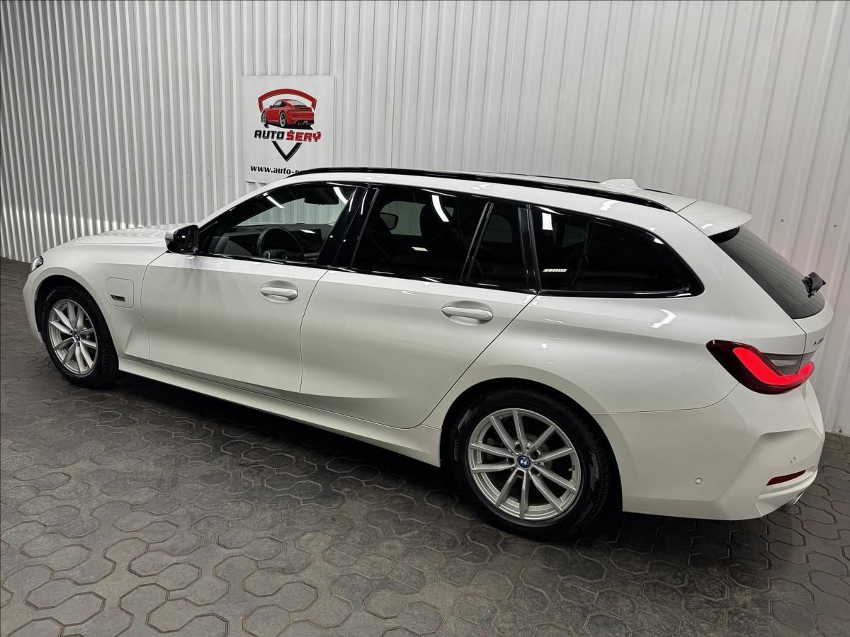 BMW Řada 3, 330E 215kW XDRIVE TAŽNÉ 2XALU - fotka 5
