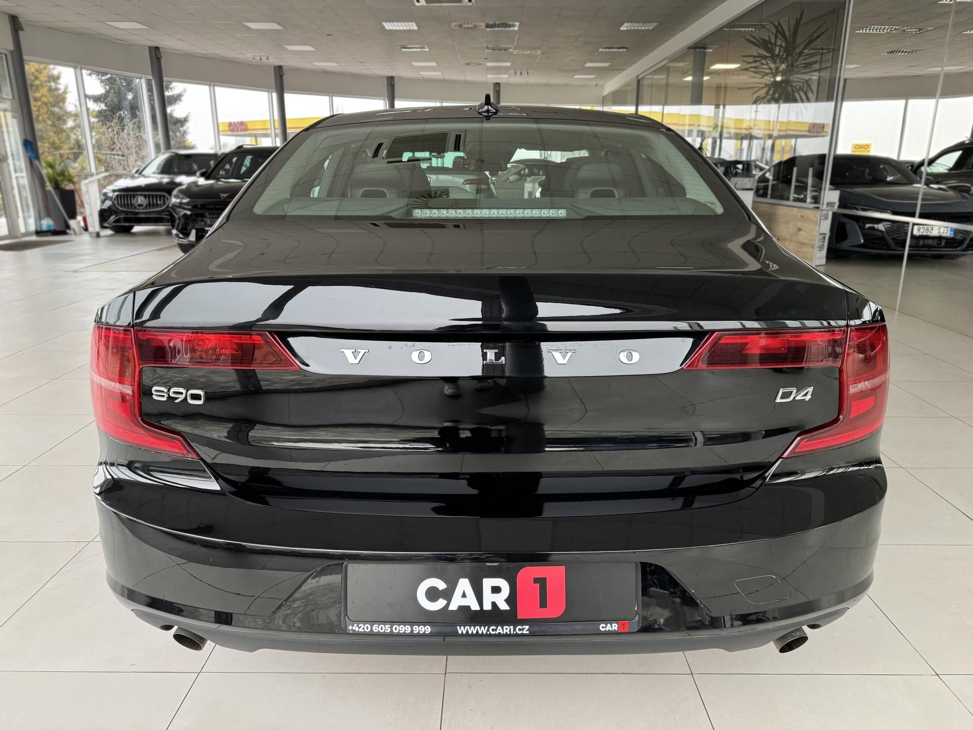 Volvo S90, D4 Aut*140kW*LED*Kamera*Tažné - fotka 6
