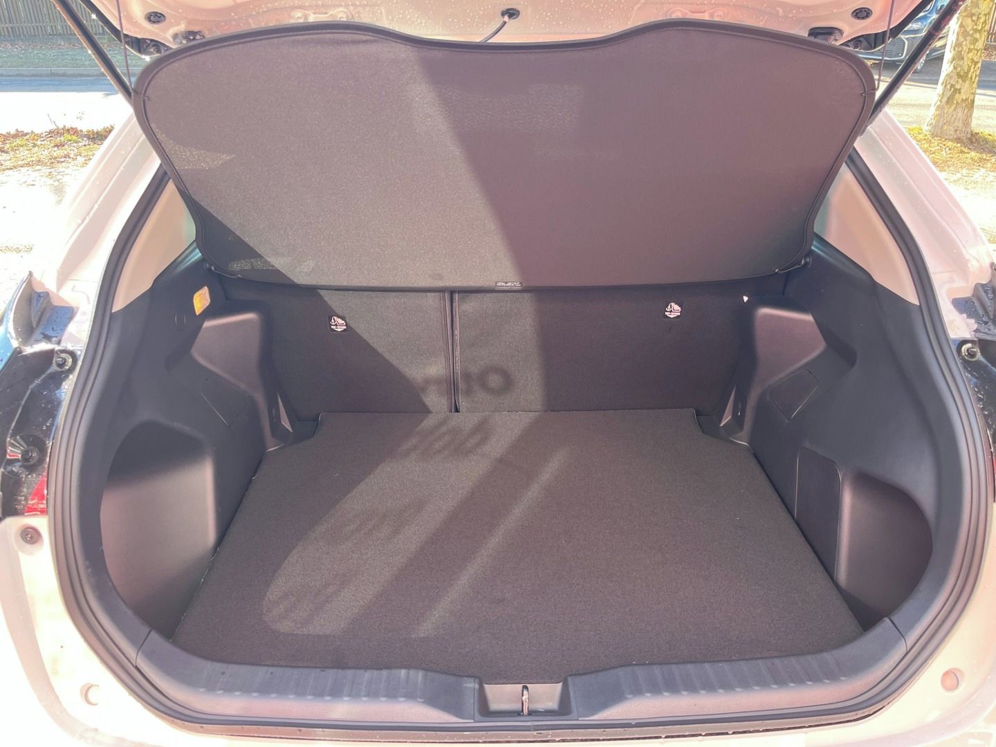 Toyota Yaris Cross, MC24 1.5 hybrid 116 koní - fotka 4