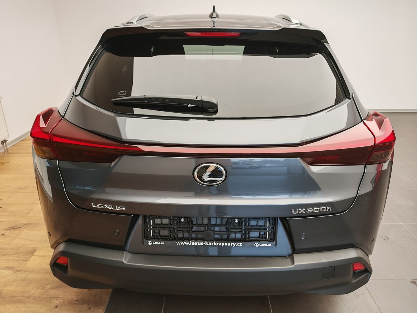 Lexus UX 300h, 300h Business TECH - fotka 5
