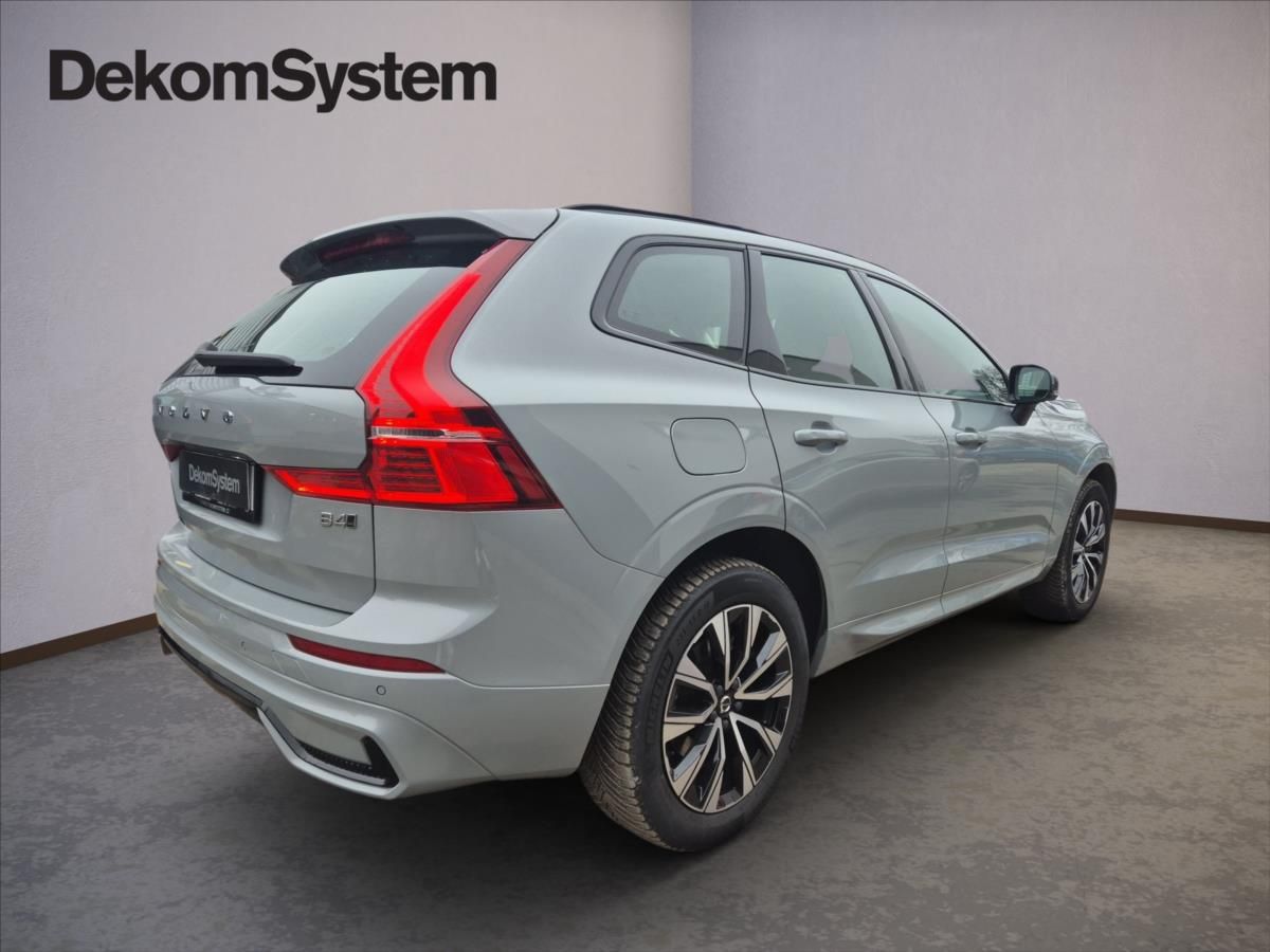 Volvo XC60, 2,0 B4 AWD diesel Plus Dark Au - fotka 3