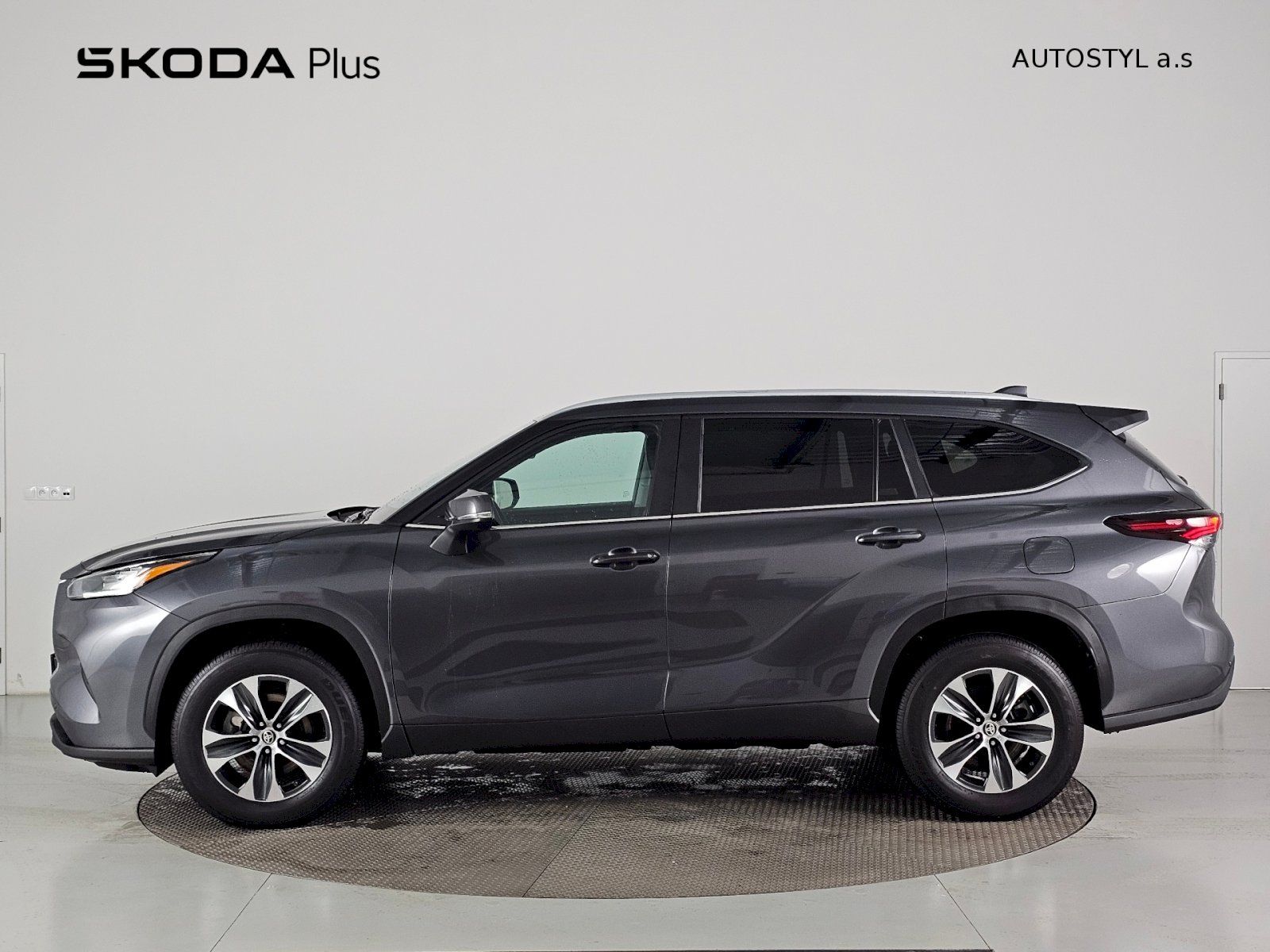 Toyota Highlander, 2.5 HEV 248k 4X4 COMFORT - fotka 3
