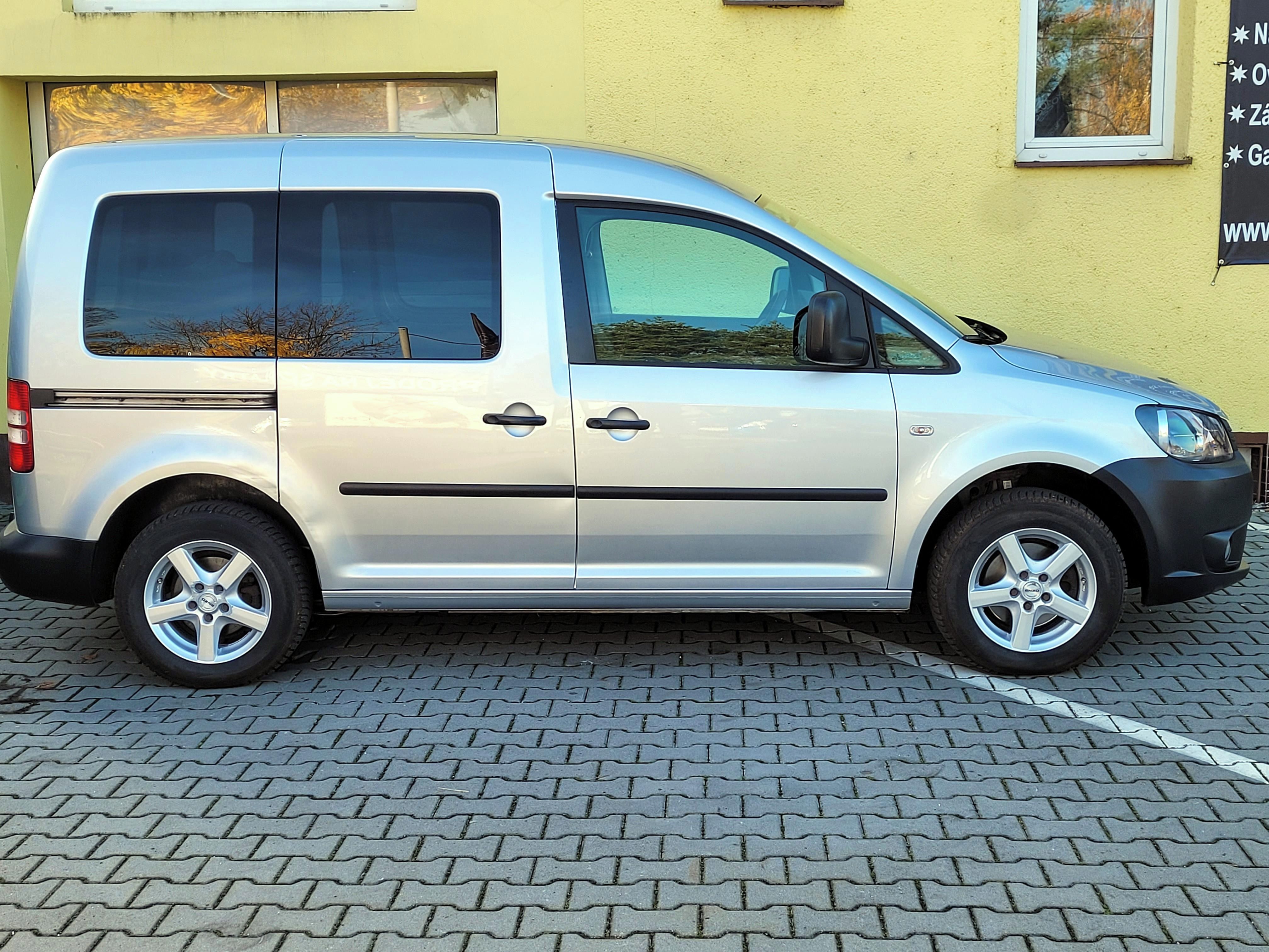 Volkswagen Caddy, 1,6TDi *SERV.KNÍŽKA,CEBIA - fotka 6