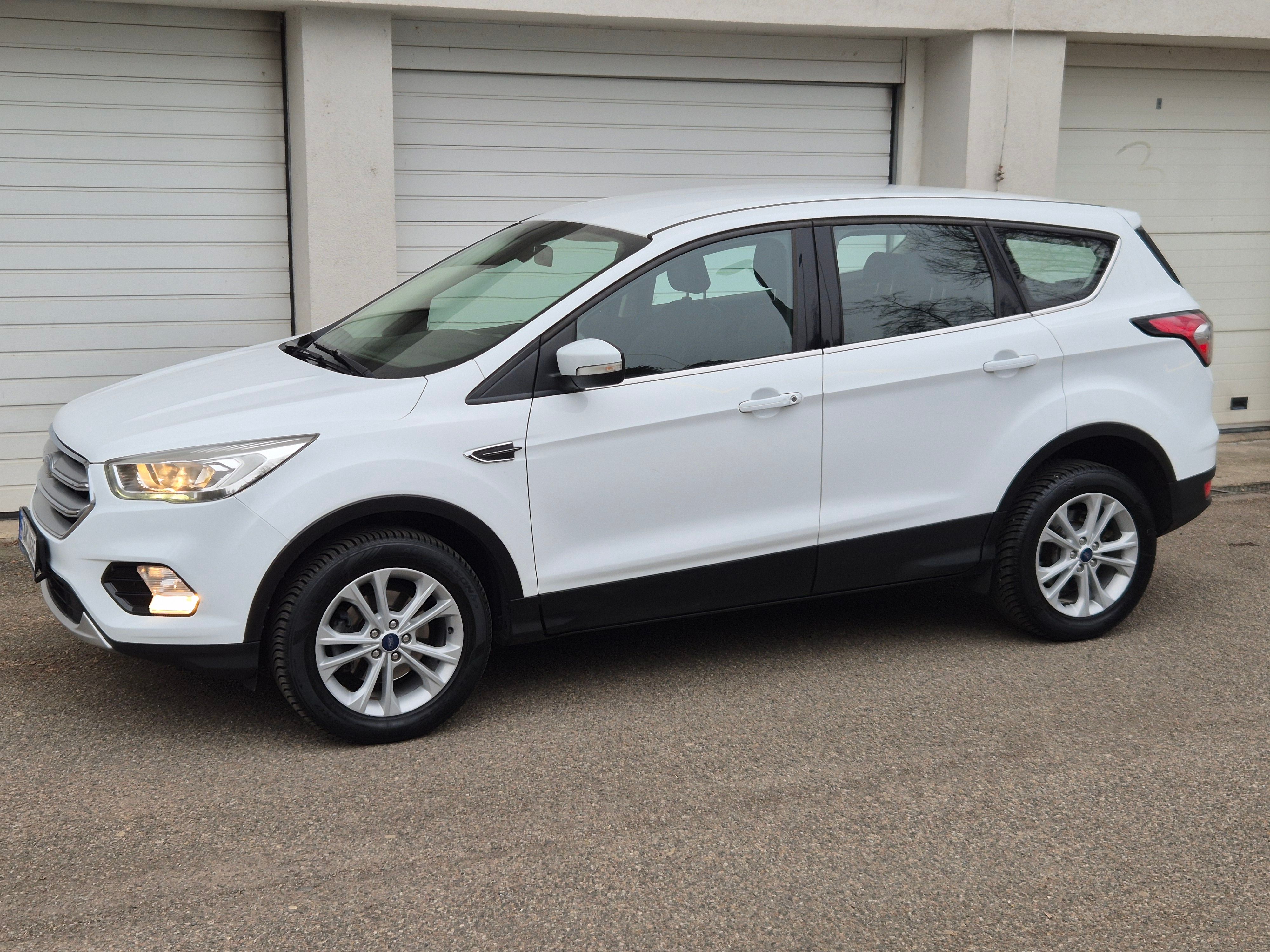 Ford Kuga, 1.5i 110kw Nové ČR - fotka 3