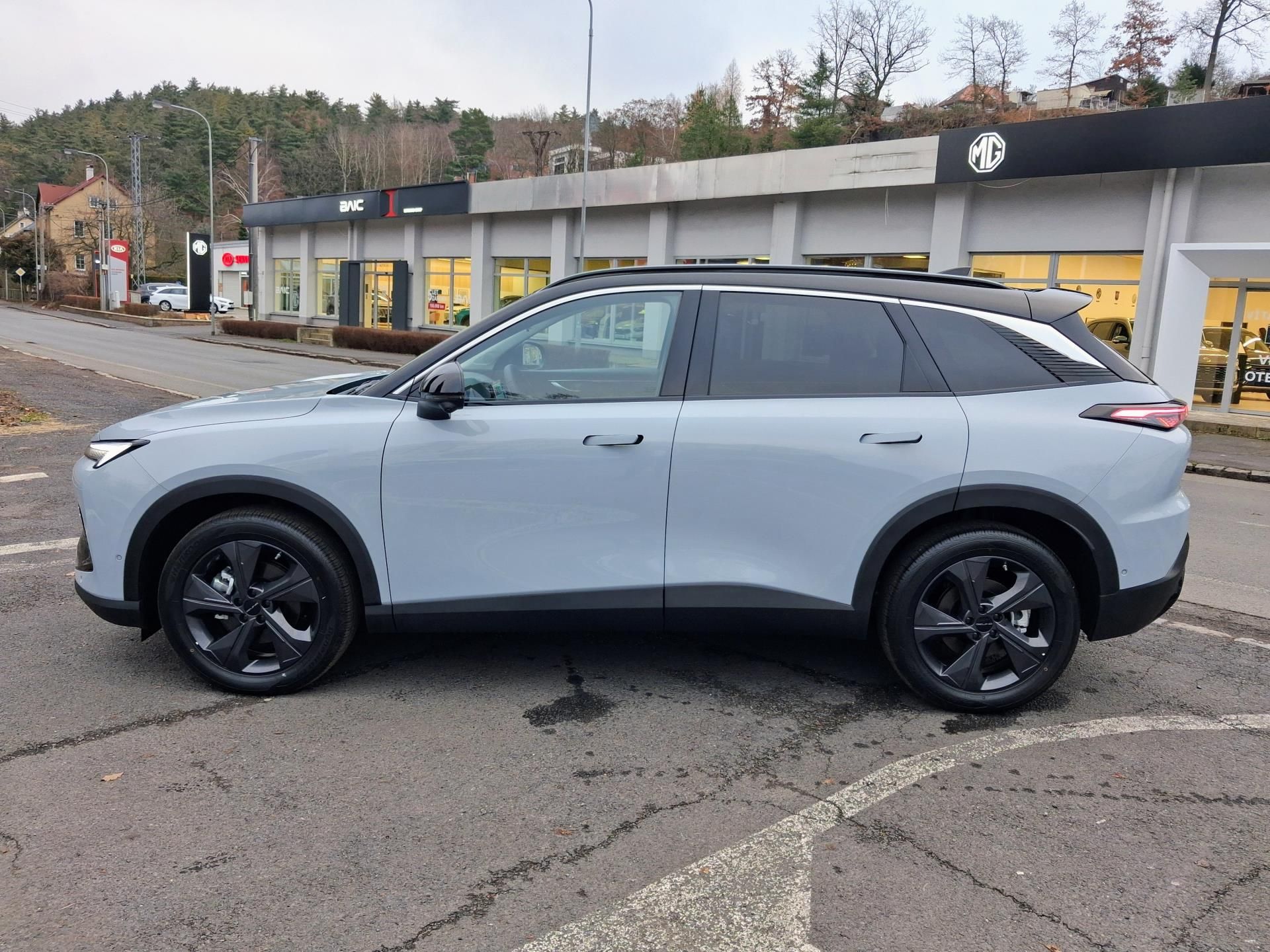 BAIC X55, ALL IN 1.5T 130kW 4×2 7DCT - fotka 6