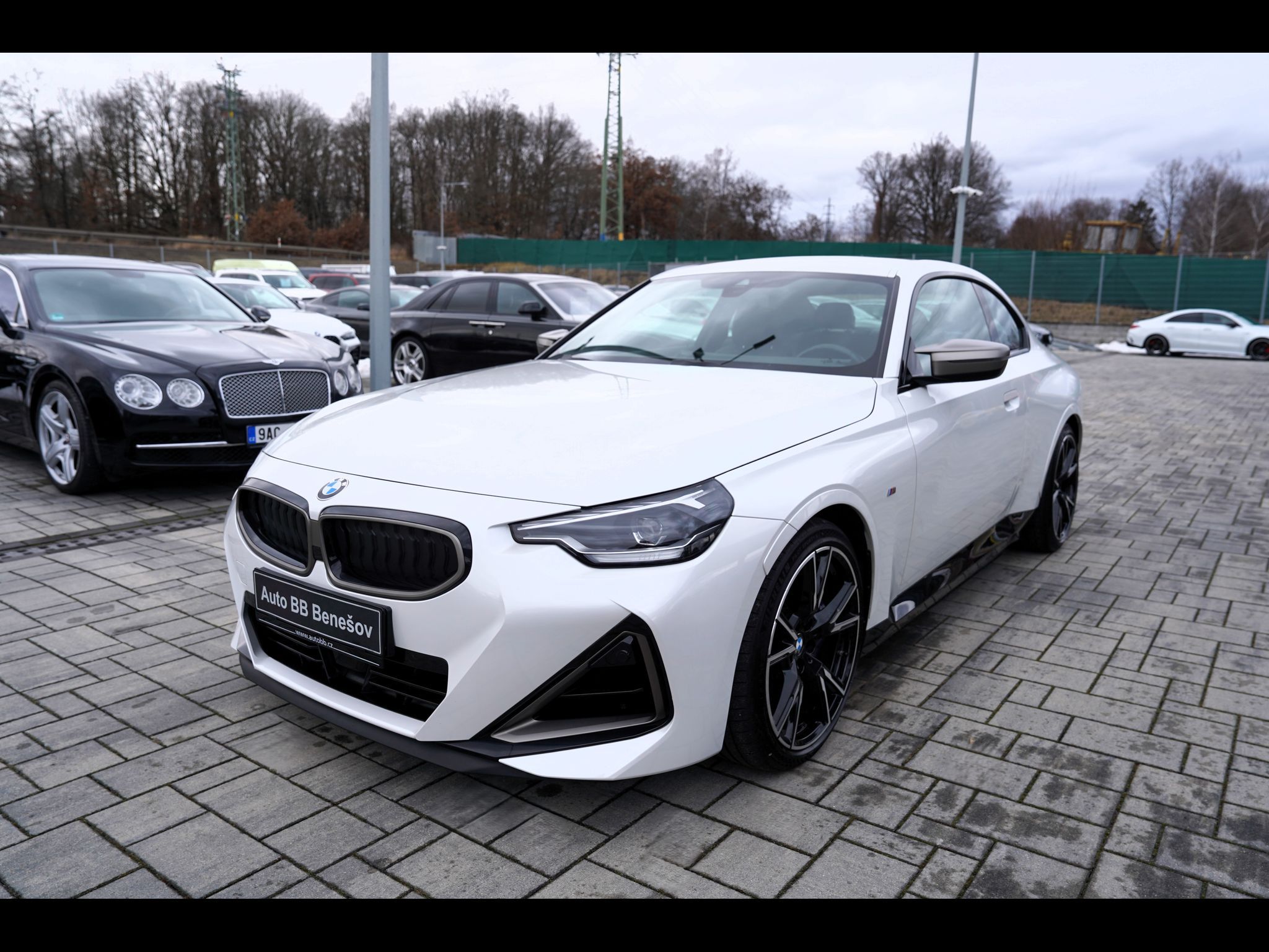 BMW Řada 2, M240i xDrive 3.0i/AT/380 PS - fotka 2