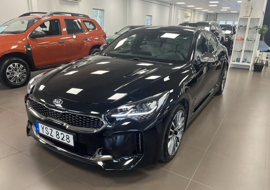 Kia Stinger, 2.2 CRDI AWD GT Bílý in. HuD
