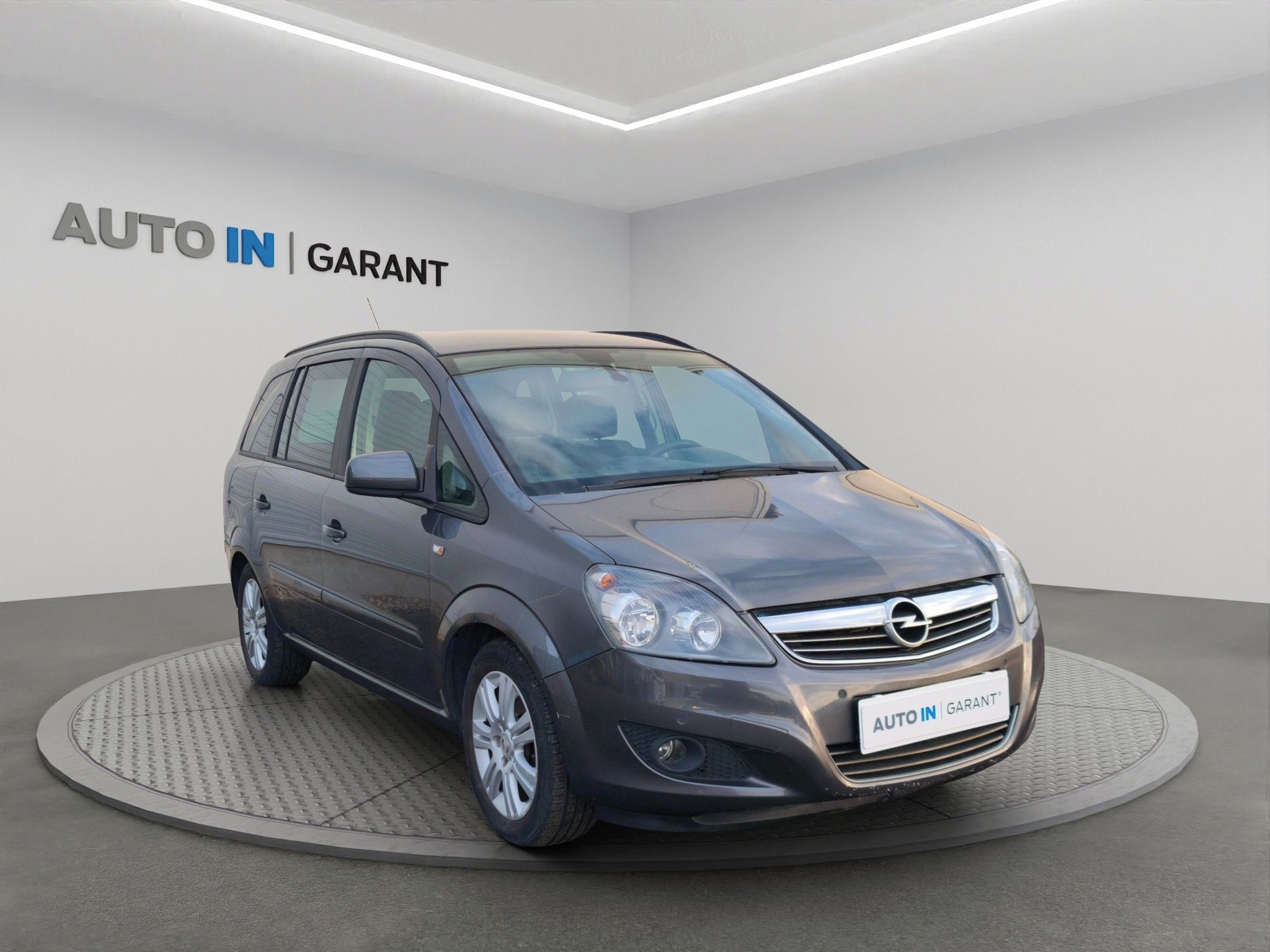 Opel Zafira, 1.6 85kw, ČR, 1.maj, tažné - fotka 3