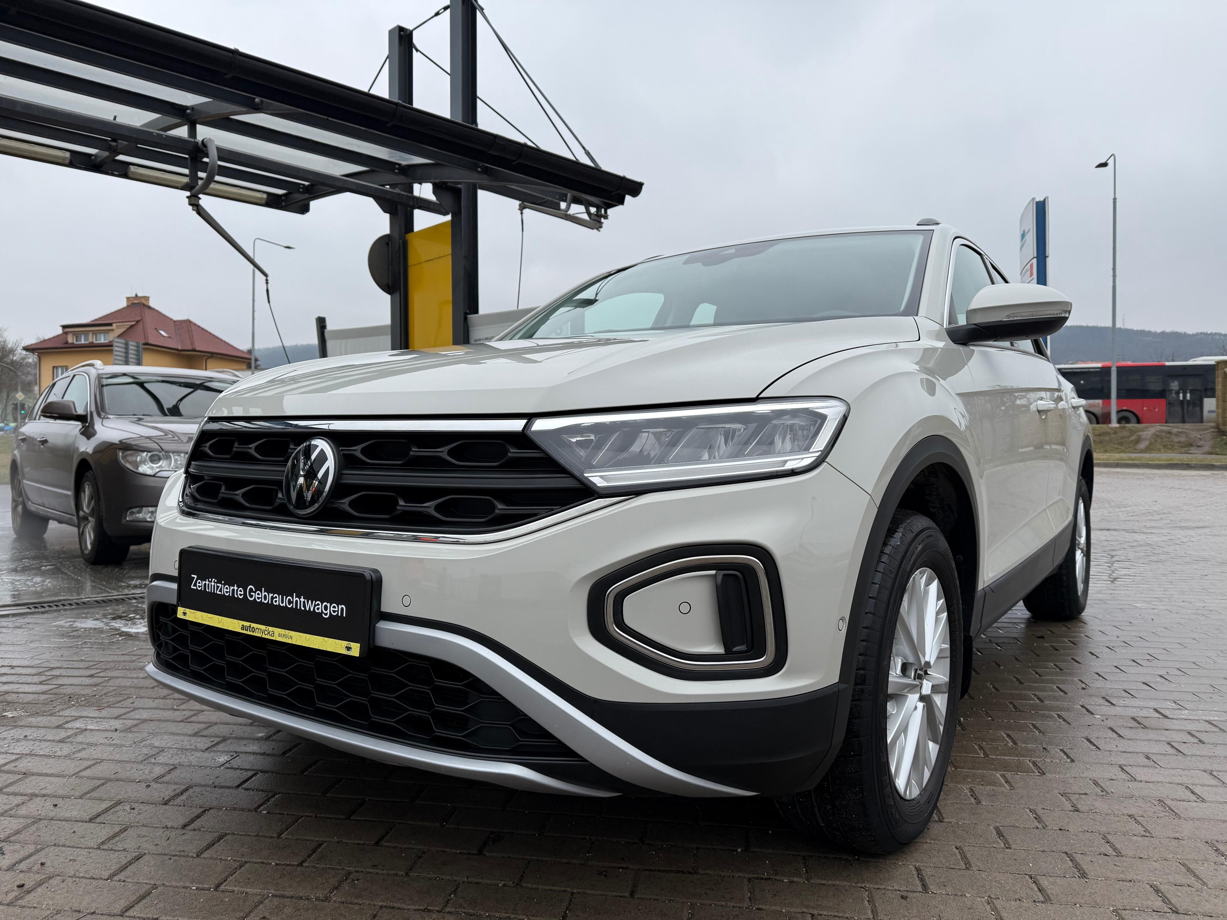 Volkswagen T-Roc, 1.5 TSI 110kW DSG ACC 4/2022 - fotka 4