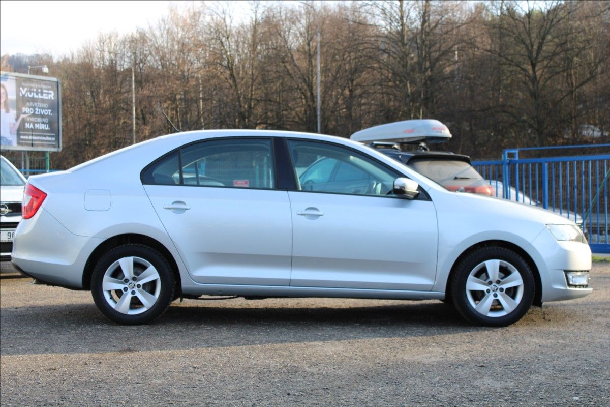 Škoda Rapid, 1,4 TDI  NOVÉ V ČR - fotka 4