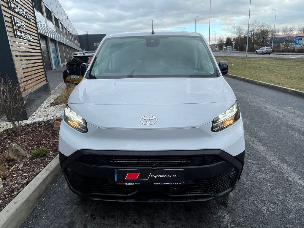 Toyota Proace City, 1.5 D 100HP M/T Active 3S Extr - fotka 3