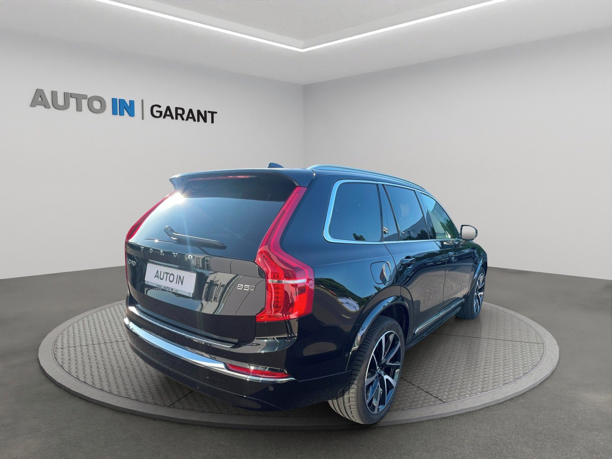 Volvo XC90, 4x4,Nejvyšší výbava,Vzduch.pod - fotka 6