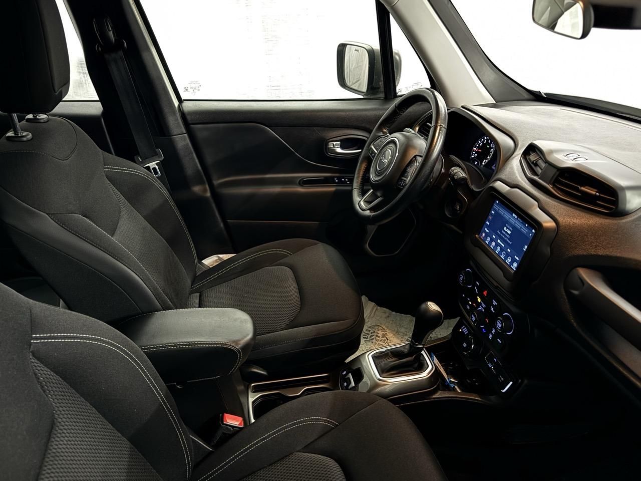 Jeep Renegade, 1.3i,T4,180CV,4WD,ZÁRUKA - fotka 2