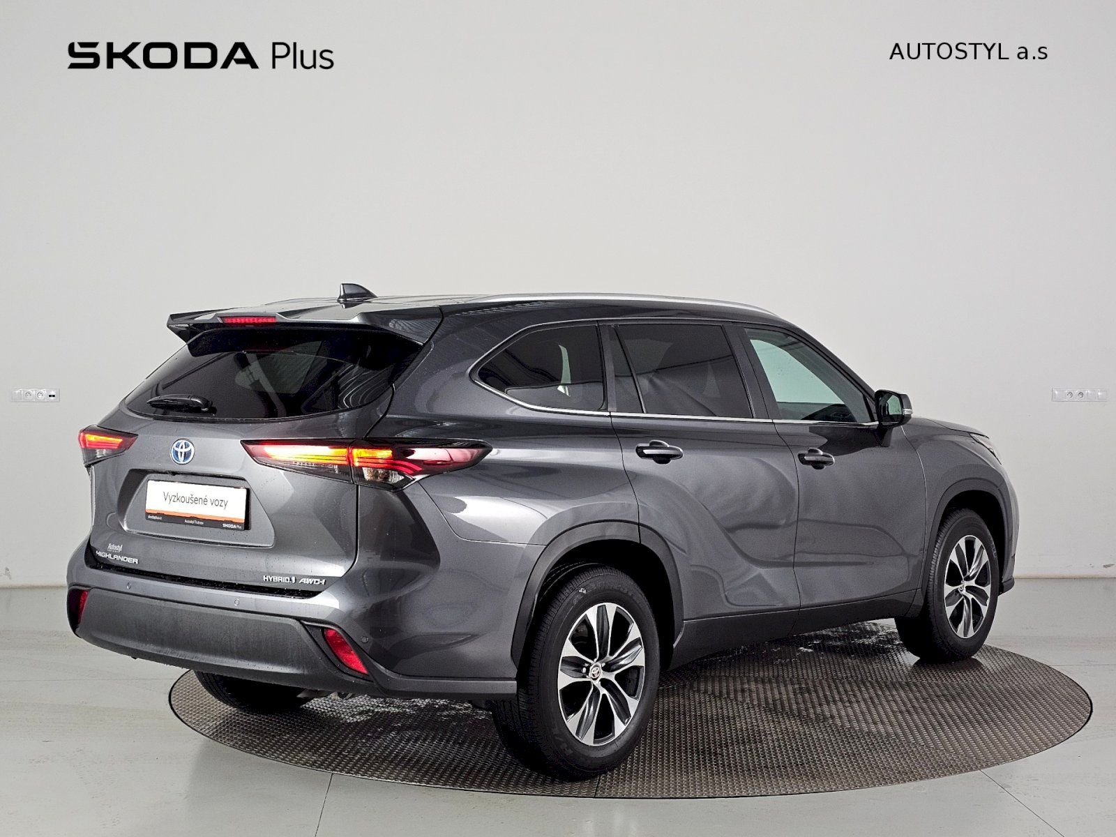 Toyota Highlander, 2.5 HEV 248k 4X4 COMFORT - fotka 2