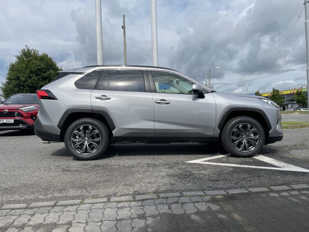 Toyota Rav4, 2.5 Hybrid 4x4 ODBĚR 4/2026 - fotka 2