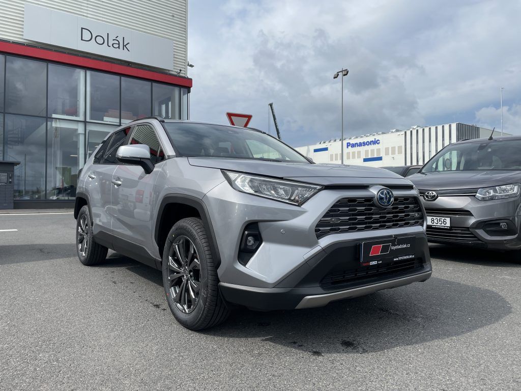 Toyota Rav4, 2.5 Hybrid 4x4 ODBĚR 4/2026