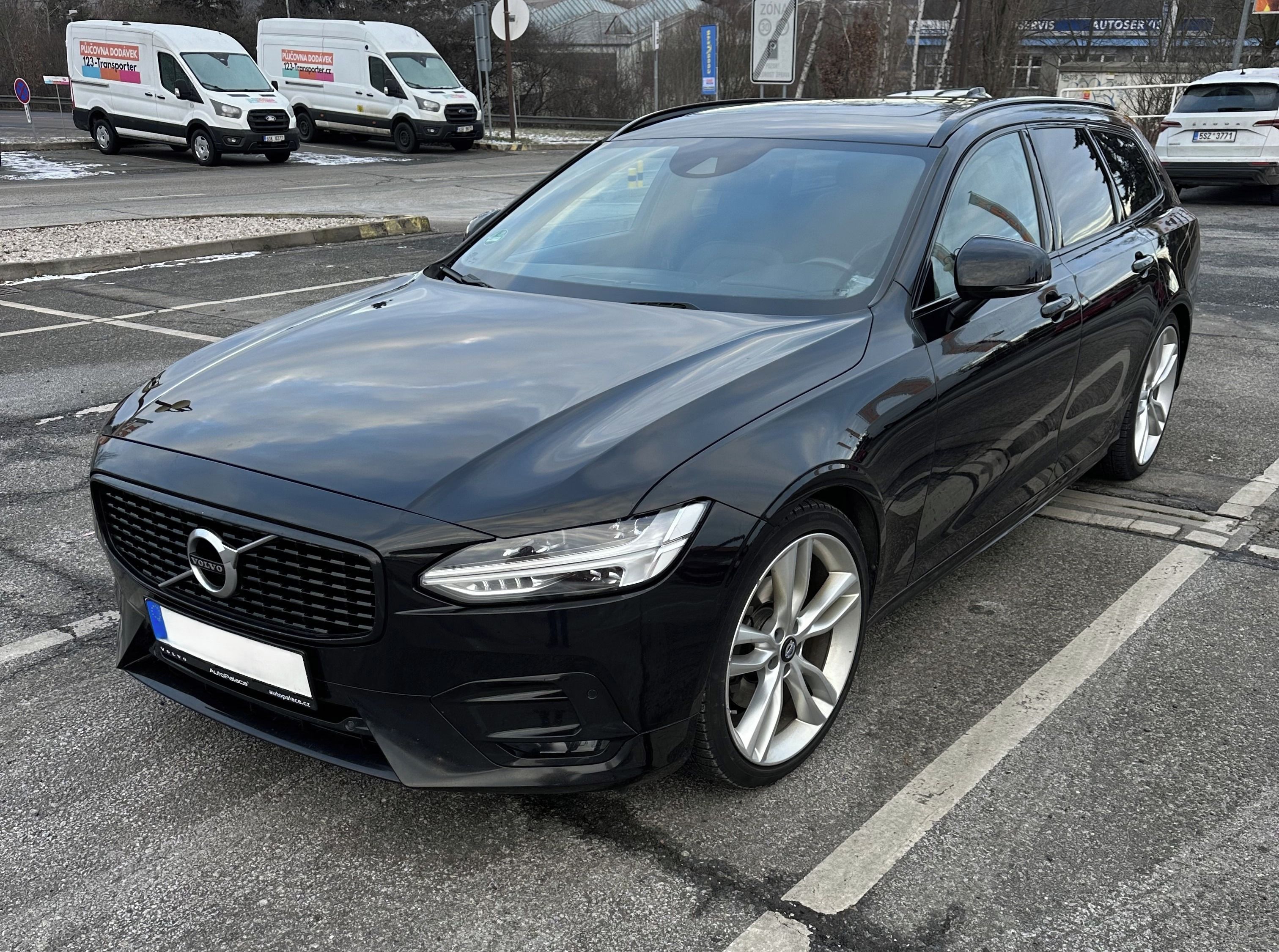 Volvo V90, Volvo V90, D4 140kW R-Design - fotka 2