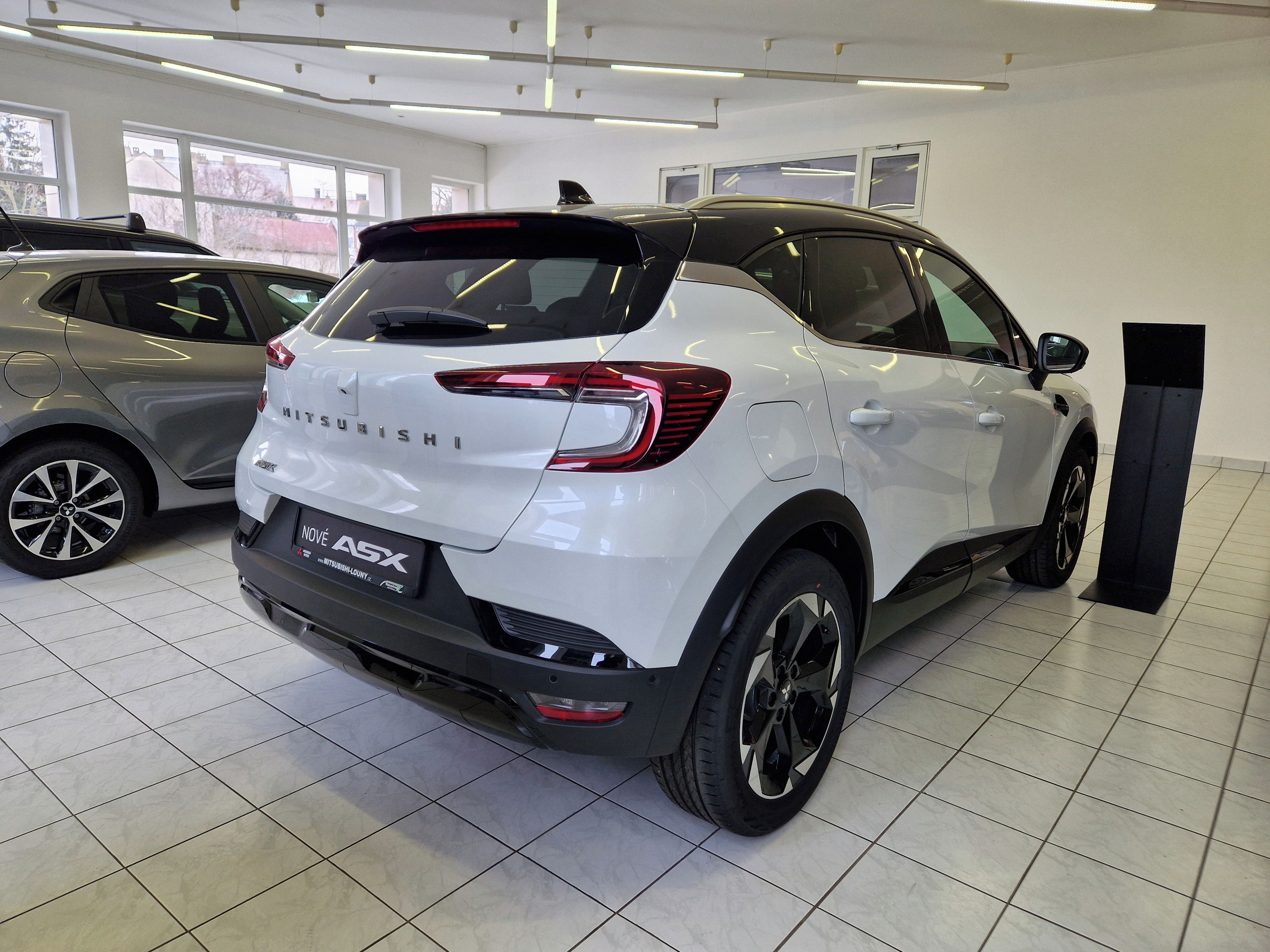 Mitsubishi ASX, LIMITED 1.3 DI-T MHEV 103kW - fotka 4