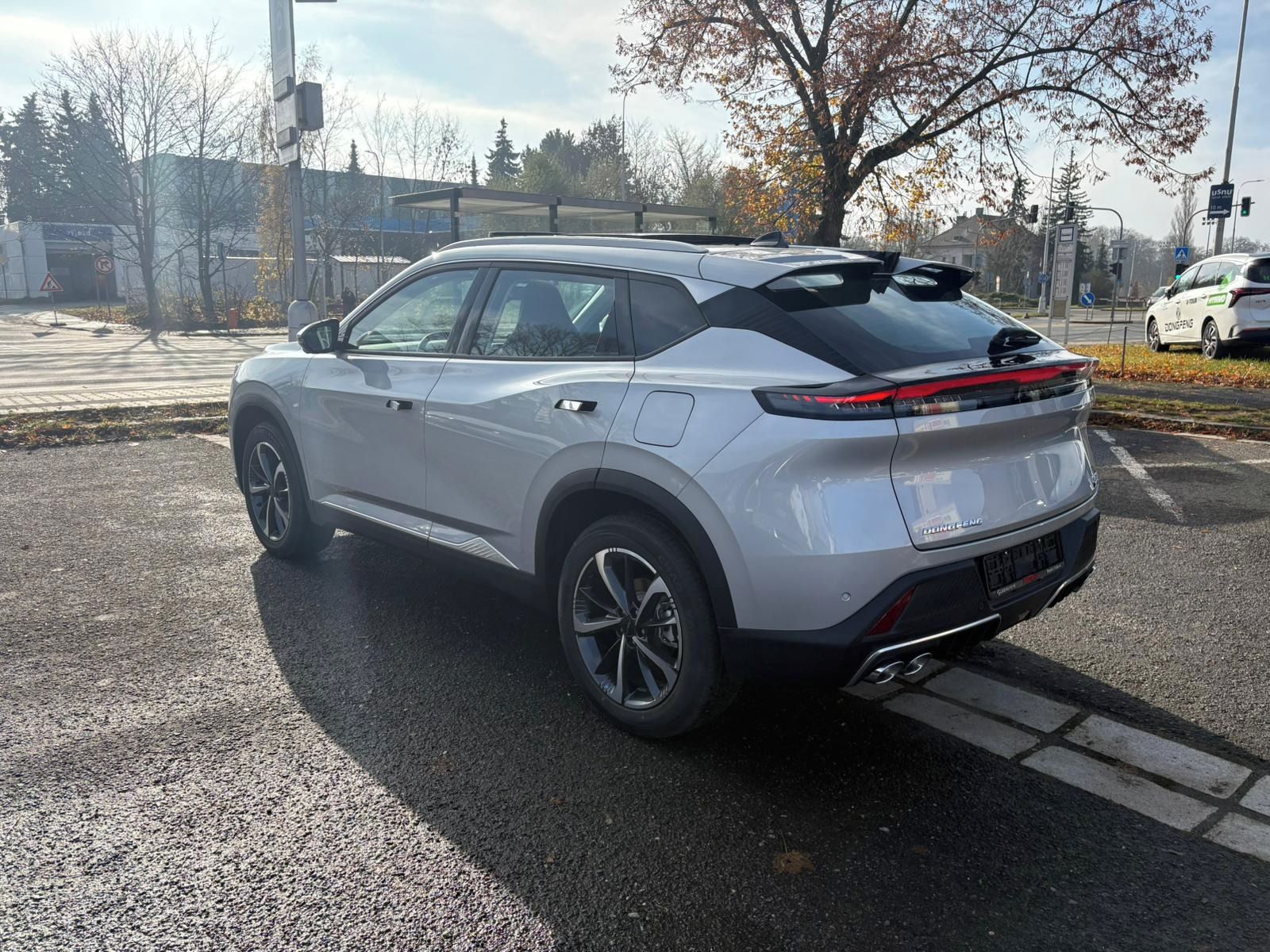 Dongfeng Mage, 1.5T 145kw E2 Silver - fotka 4