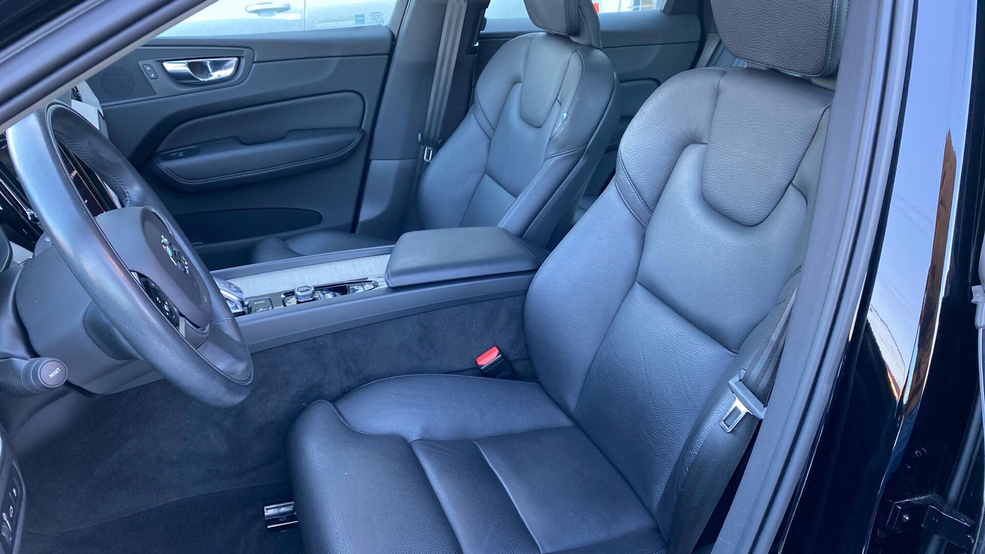 Volvo XC60, INSCRIPTION, T6 AWD RECHARGE, - fotka 6