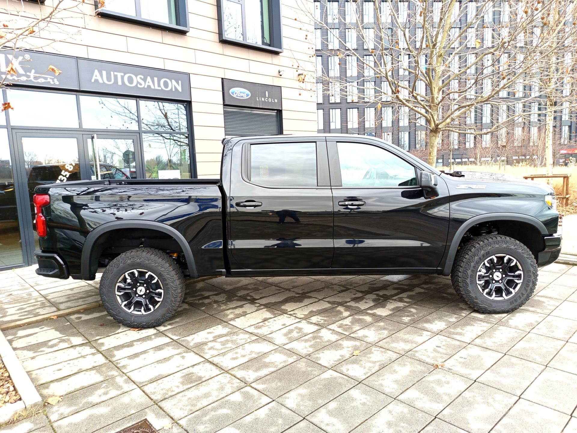 Chevrolet Silverado, ZR2, rezervováno - fotka 3
