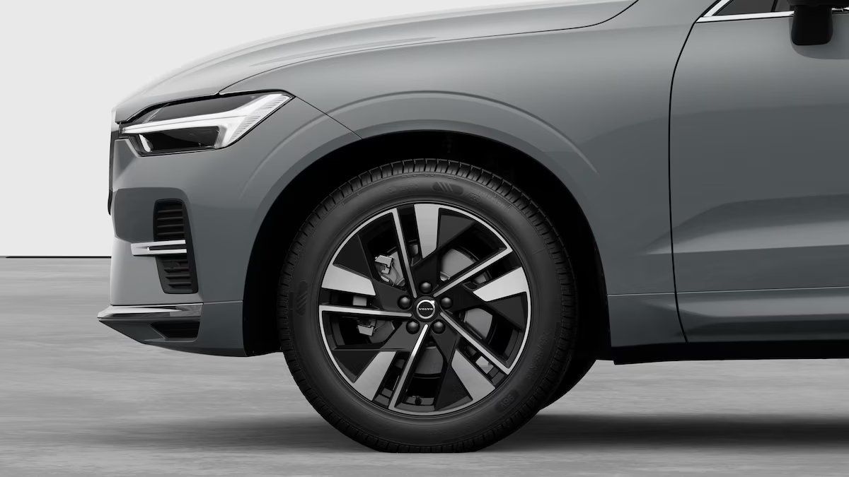 Volvo XC60, PLUS BRIGHT, B5 AWD, 184+10 kW - fotka 6