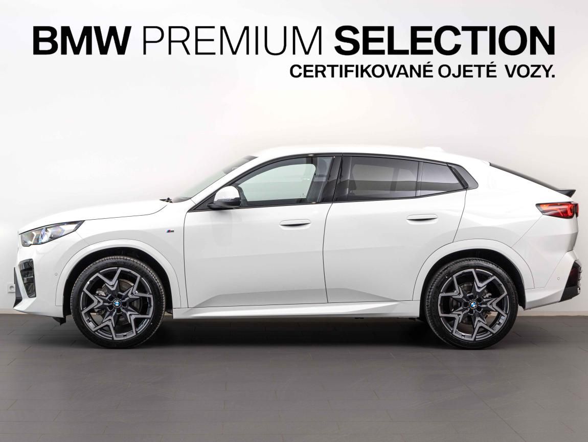 BMW X2, sDrive20i - fotka 2