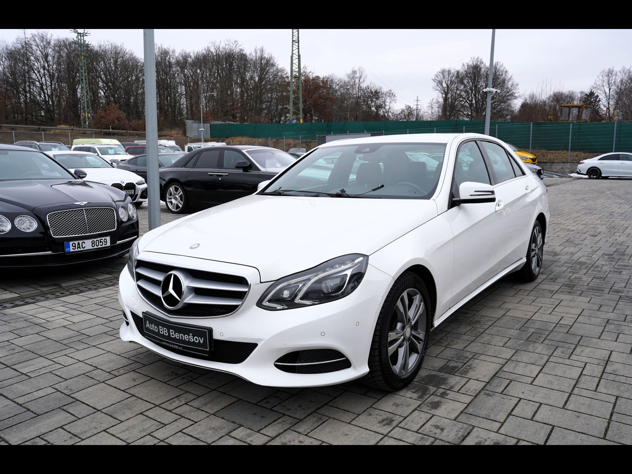 Mercedes-Benz Třídy E, E 220d Avantgarde/kůže/AT/ČR - fotka 2
