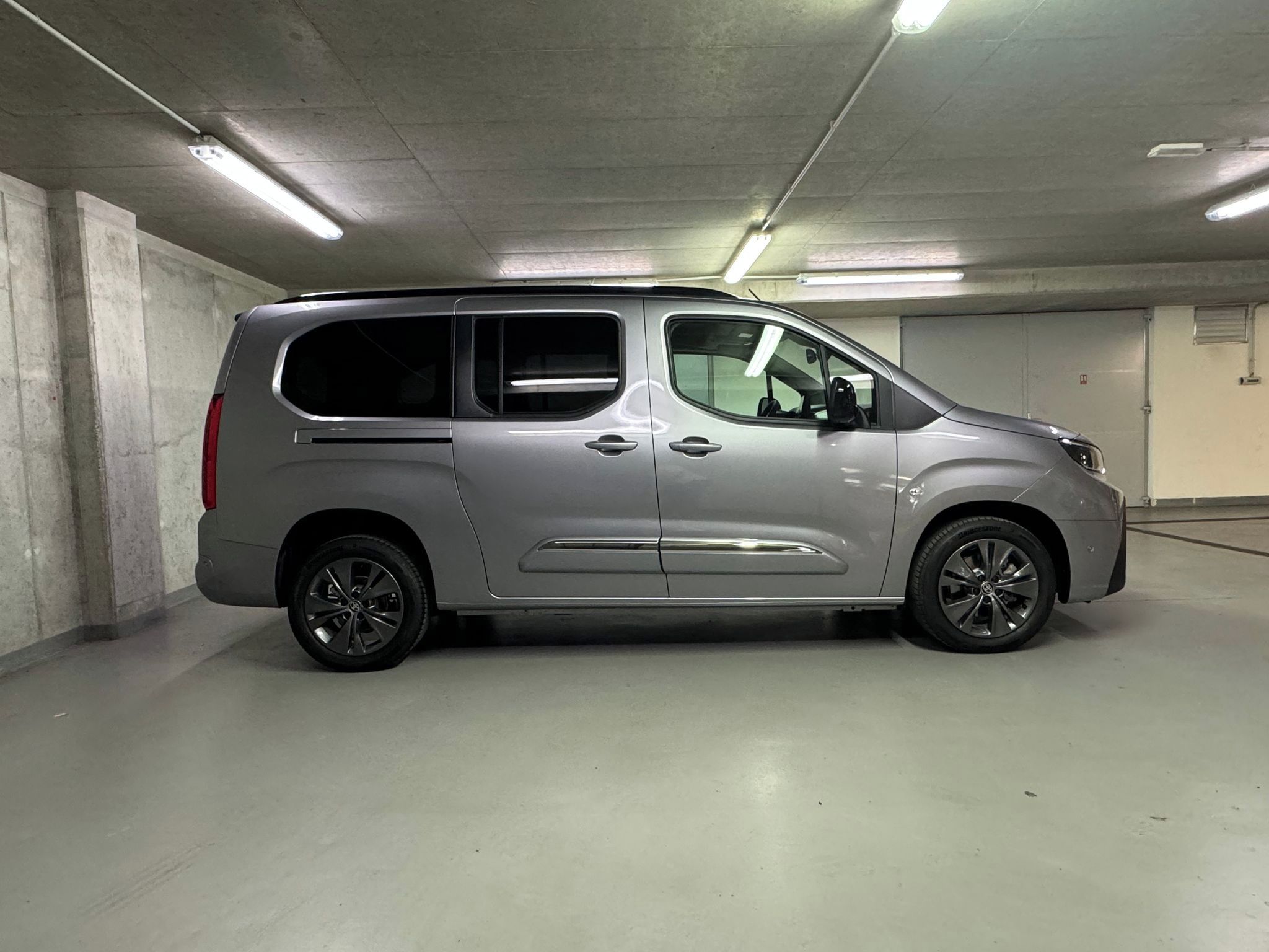 Toyota Proace City Verso, VIP 7 míst 1,5 AT Long - fotka 4