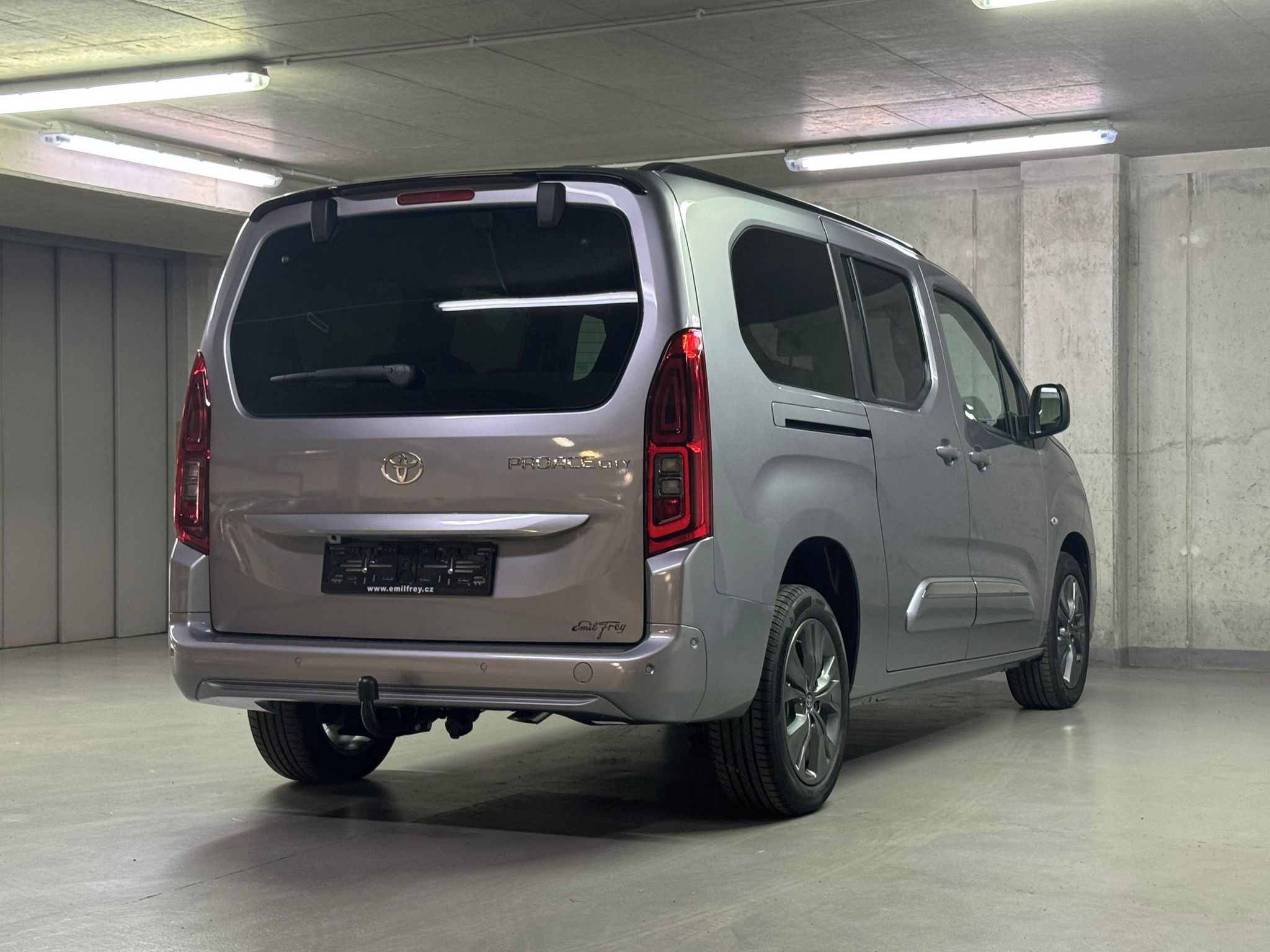 Toyota Proace City Verso, VIP 7 míst 1,5 AT Long - fotka 5