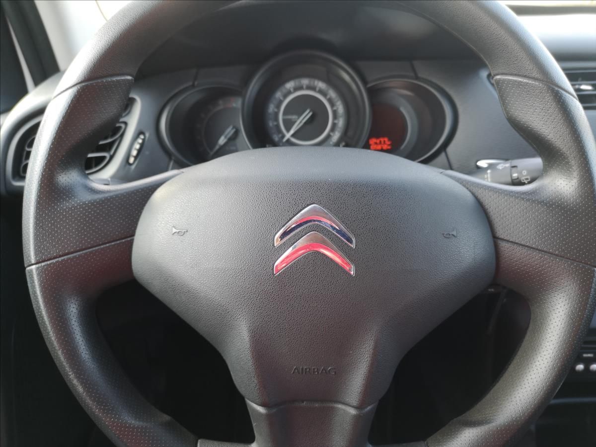 Citroën C3, 1,2 i 8V 60 X webasto - fotka 3