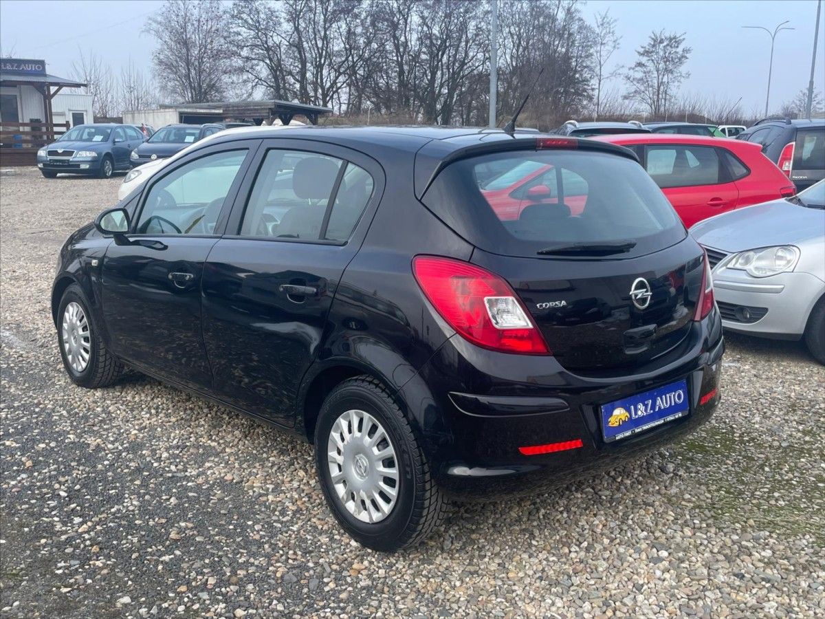 Opel Corsa, 1,2 i - fotka 4
