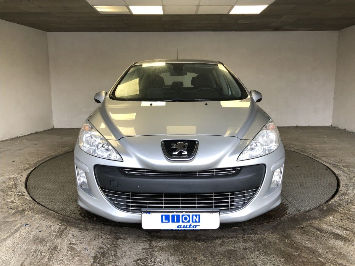 Peugeot 308, 1,6 16V - fotka 2