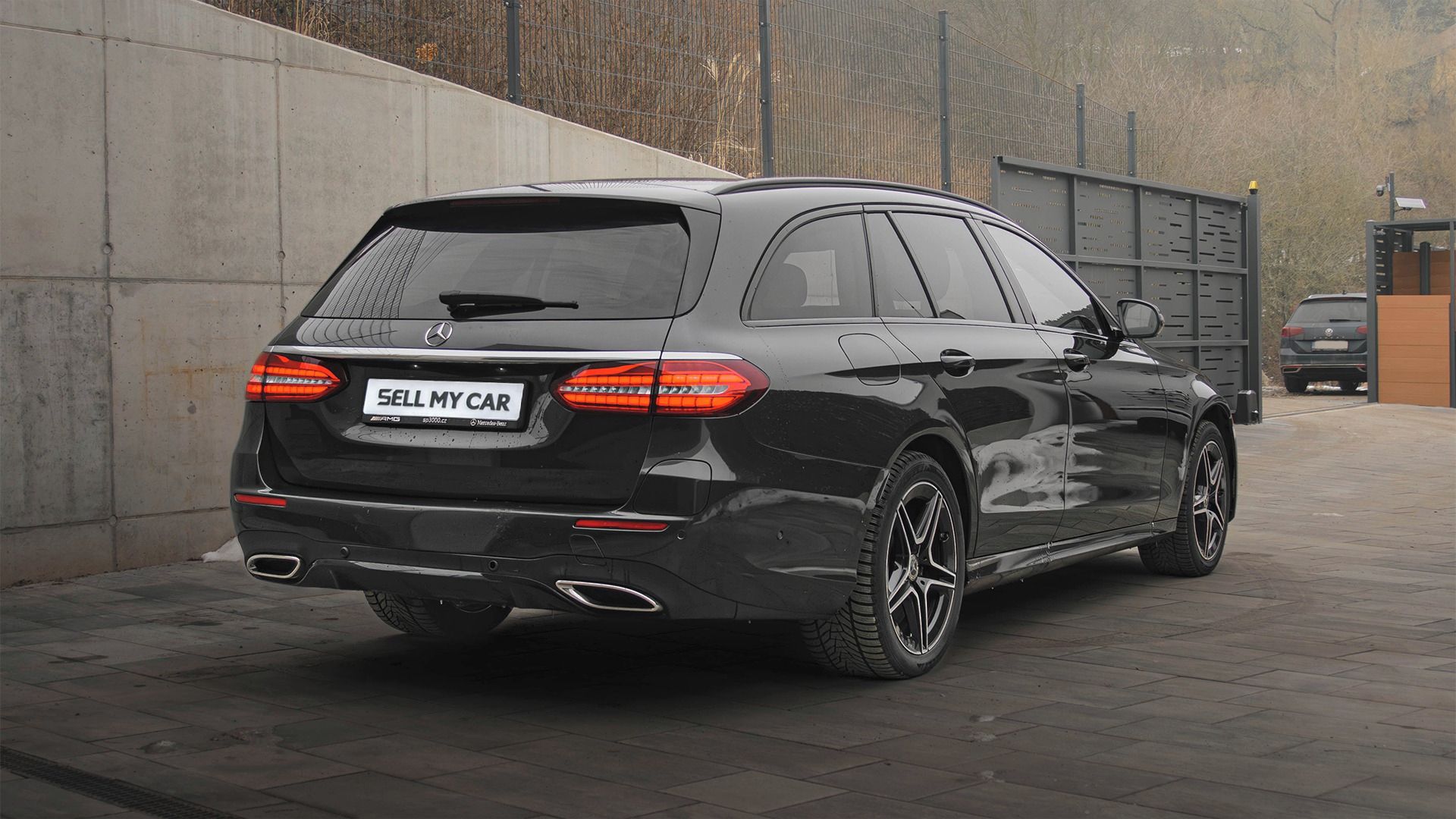 Mercedes-Benz Třídy E, 300DE 4Matic 143kW DPH Hybrid - fotka 5