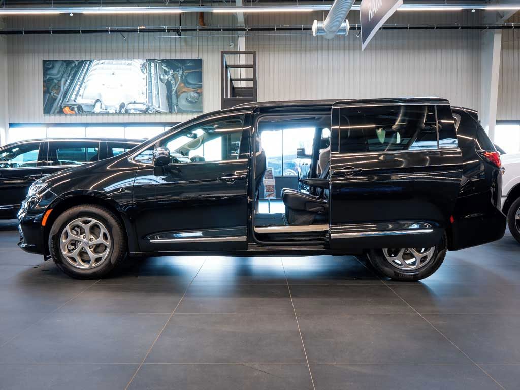 Chrysler Pacifica, 3.6 Limited AWD, 360 Cam, ACC - fotka 3