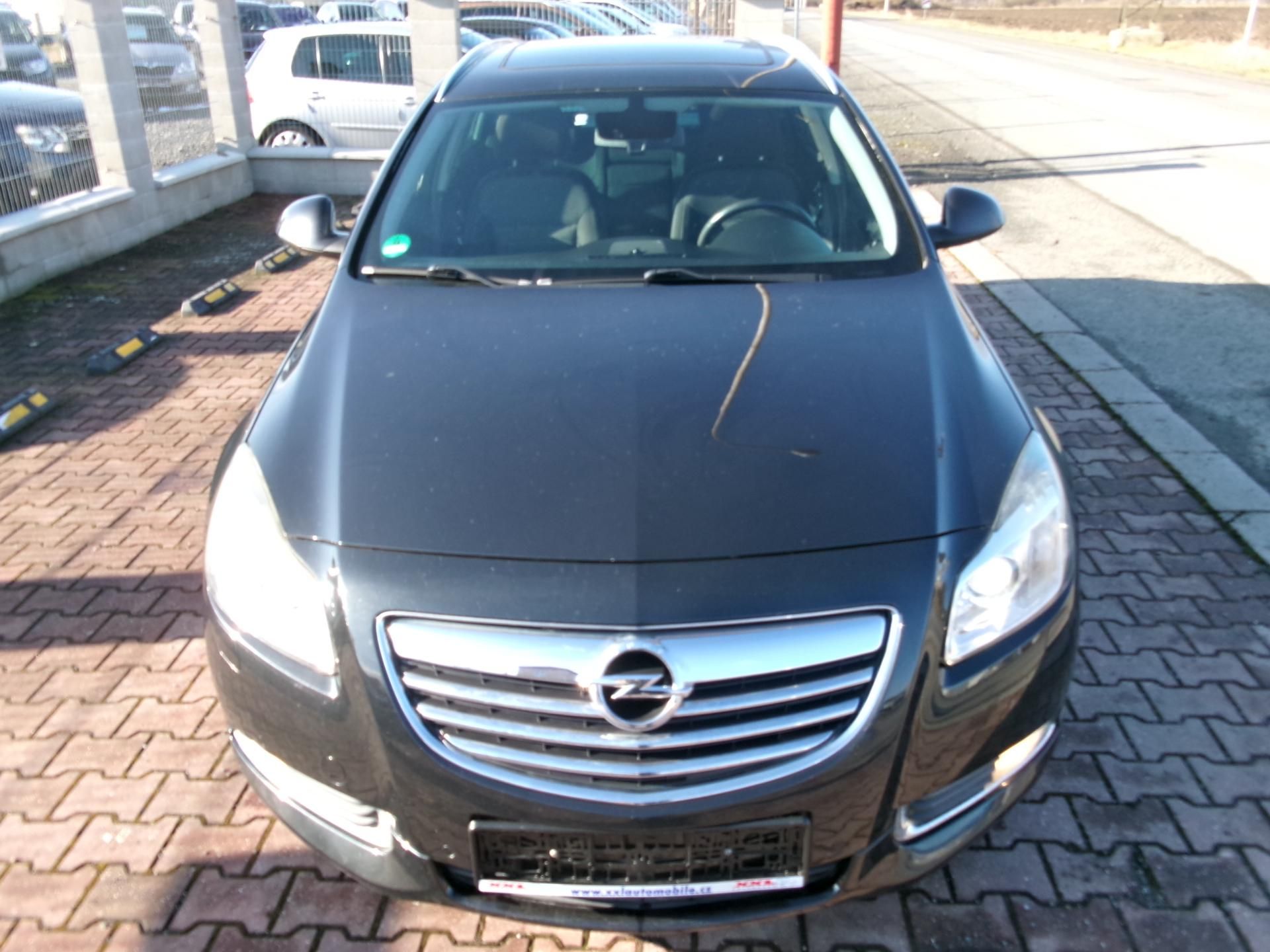 Opel Insignia, 2.0 CDTi SPORT OPC - fotka 4