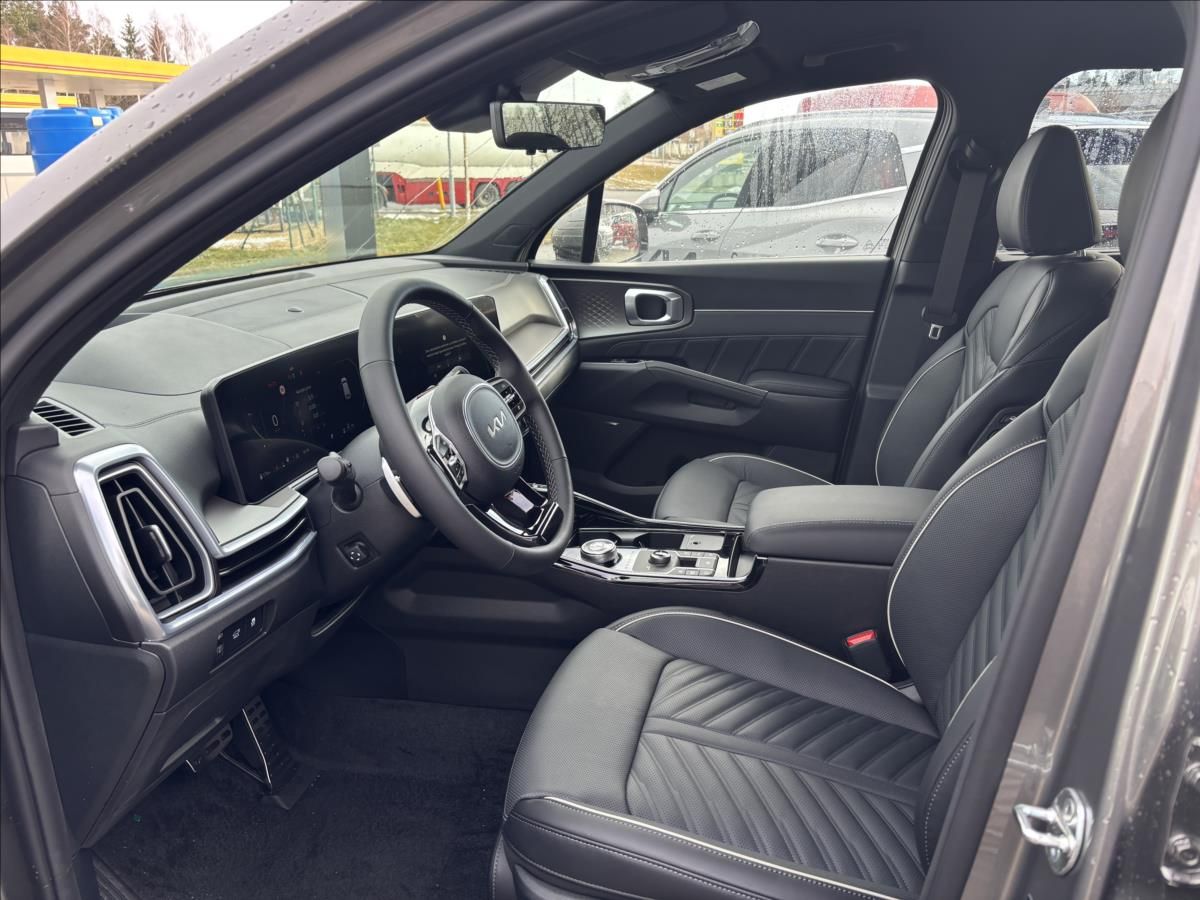 Kia Sorento, 2,2 CRDi SCR 4x4 8DCT  TOP+NAP - fotka 6