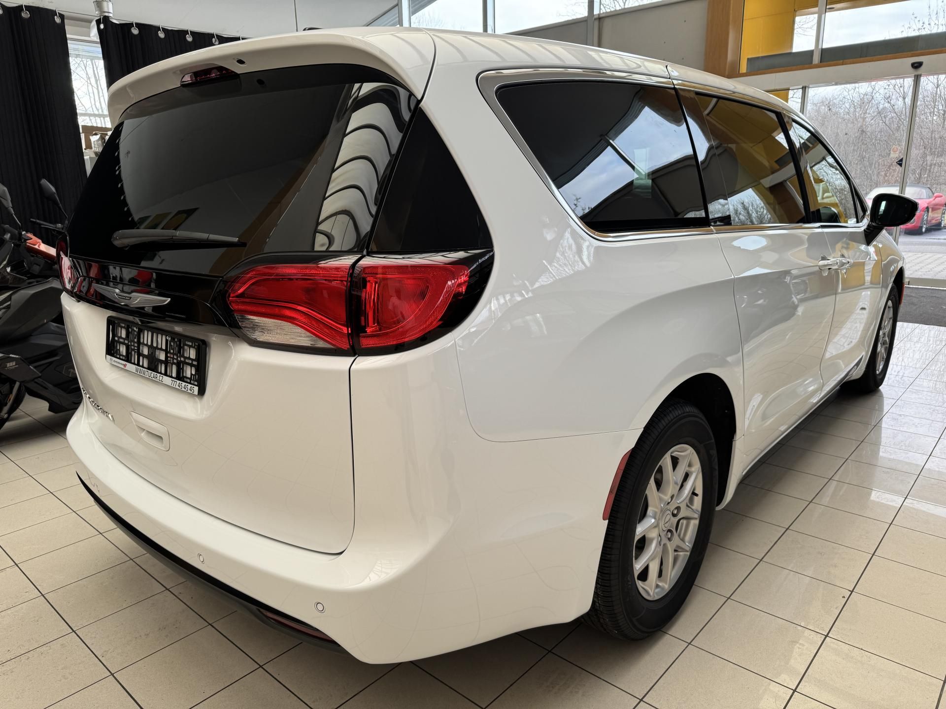 Chrysler Pacifica, Grand Caravan SXT - fotka 5