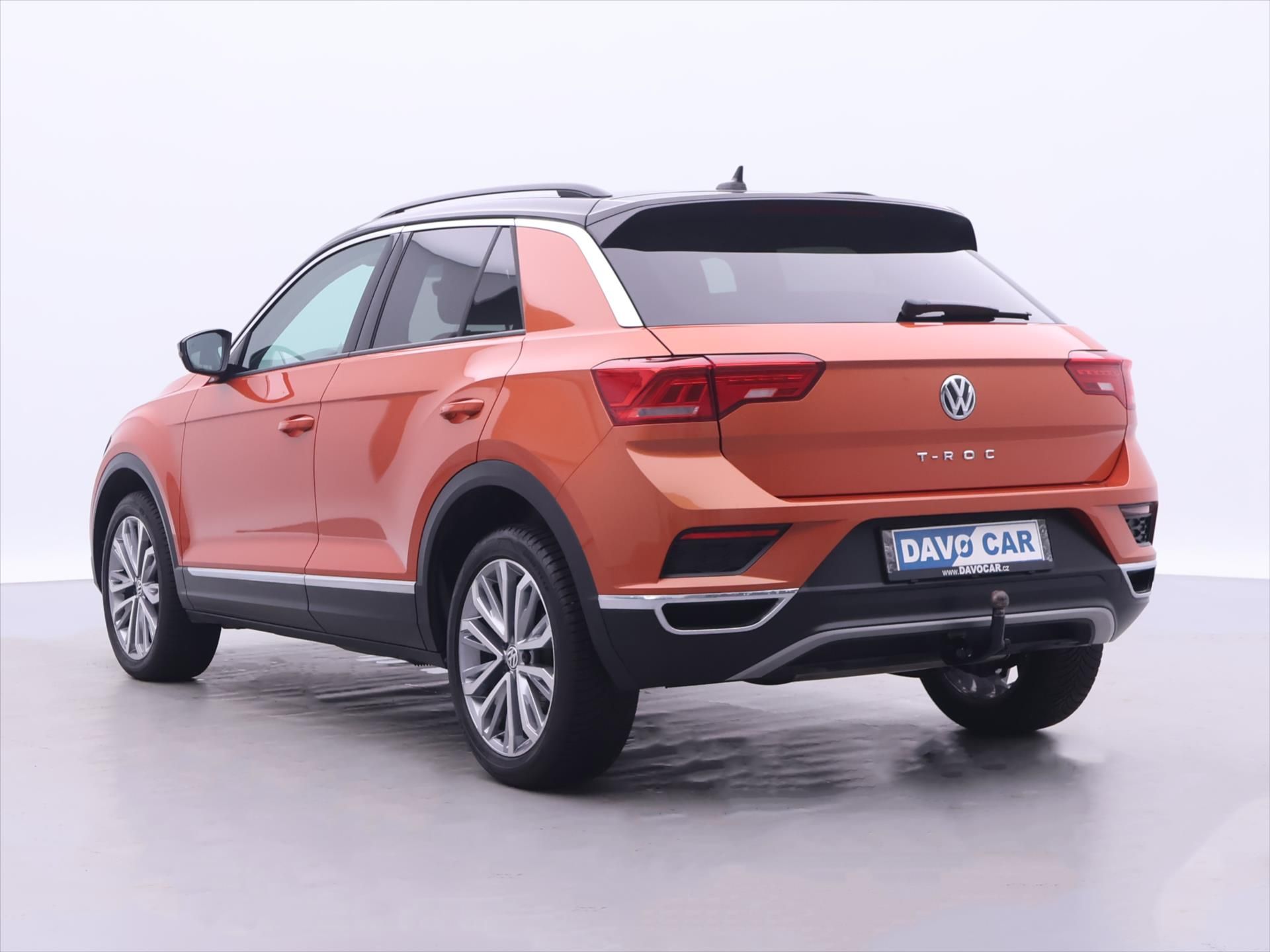 Volkswagen T-Roc, 1,5 TSI DSG Design LED Tažné - fotka 5