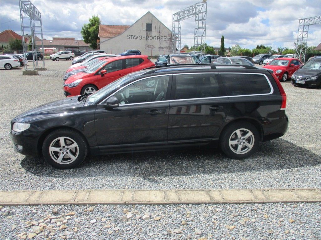 Volvo V70, 2,0 D4, Navigace, digiklima, - fotka 4