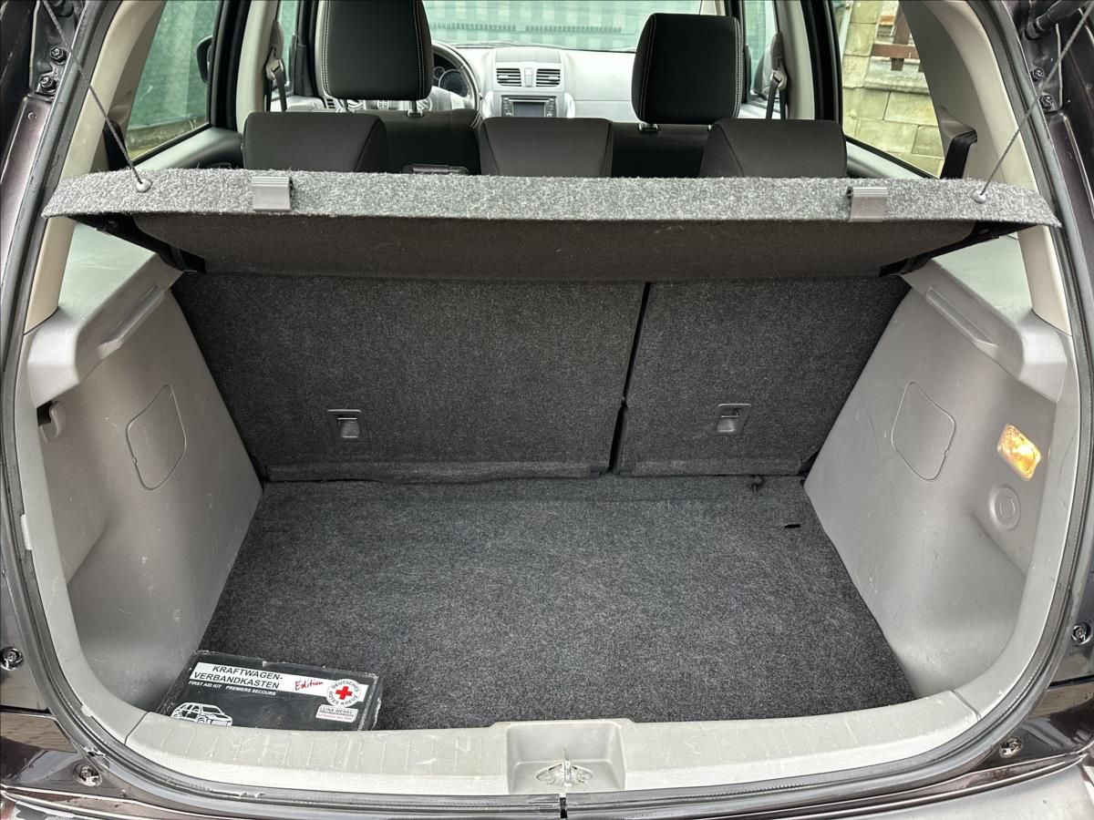 Suzuki SX4, 1,6 4x4 STYLE TAŽNÉ - fotka 5