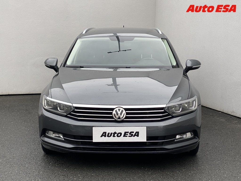 Volkswagen Passat, 1.6TDi,DSG,LED - fotka 2