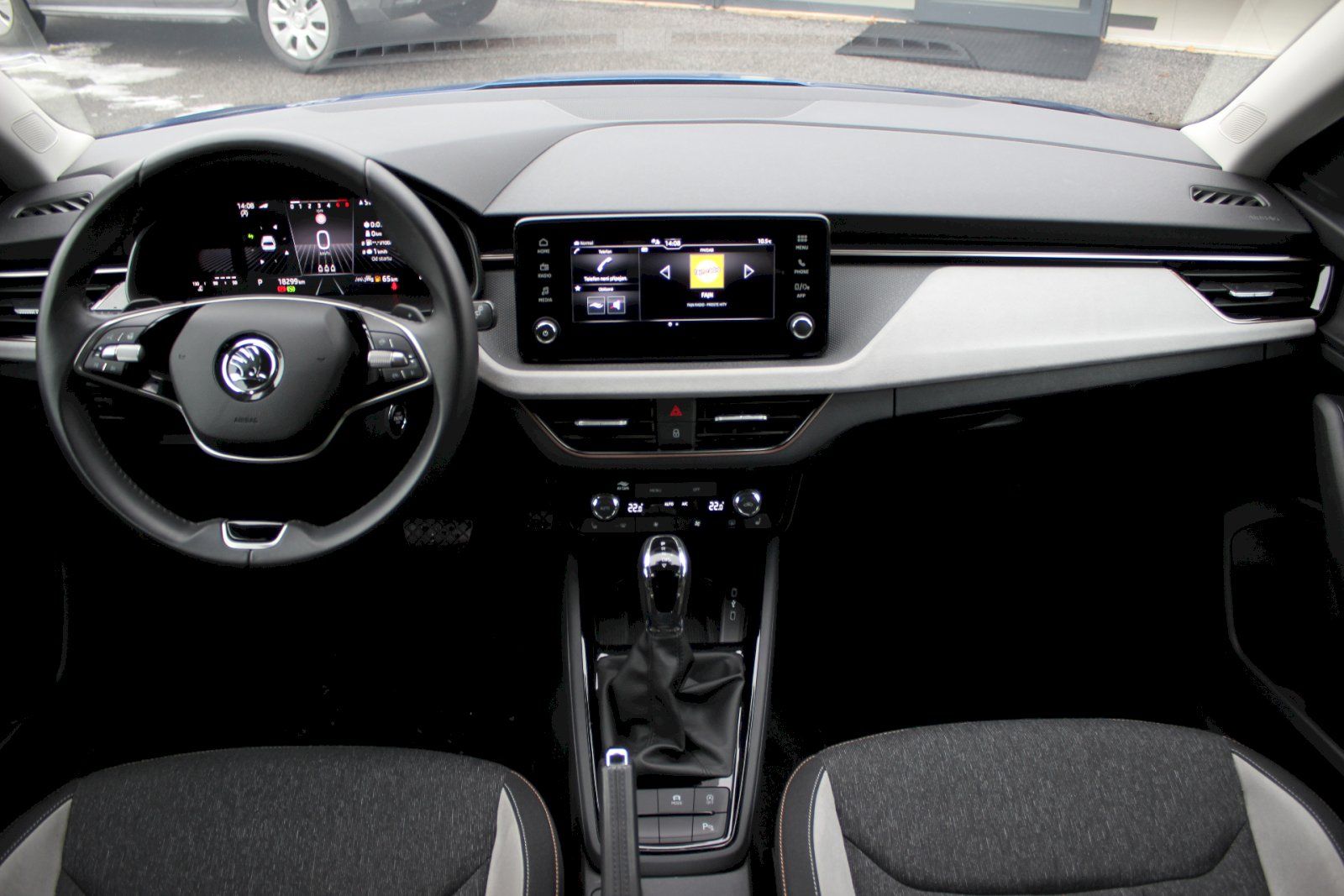 Škoda Scala, Top Selection 1,0TSI 85kW 7st. - fotka 5