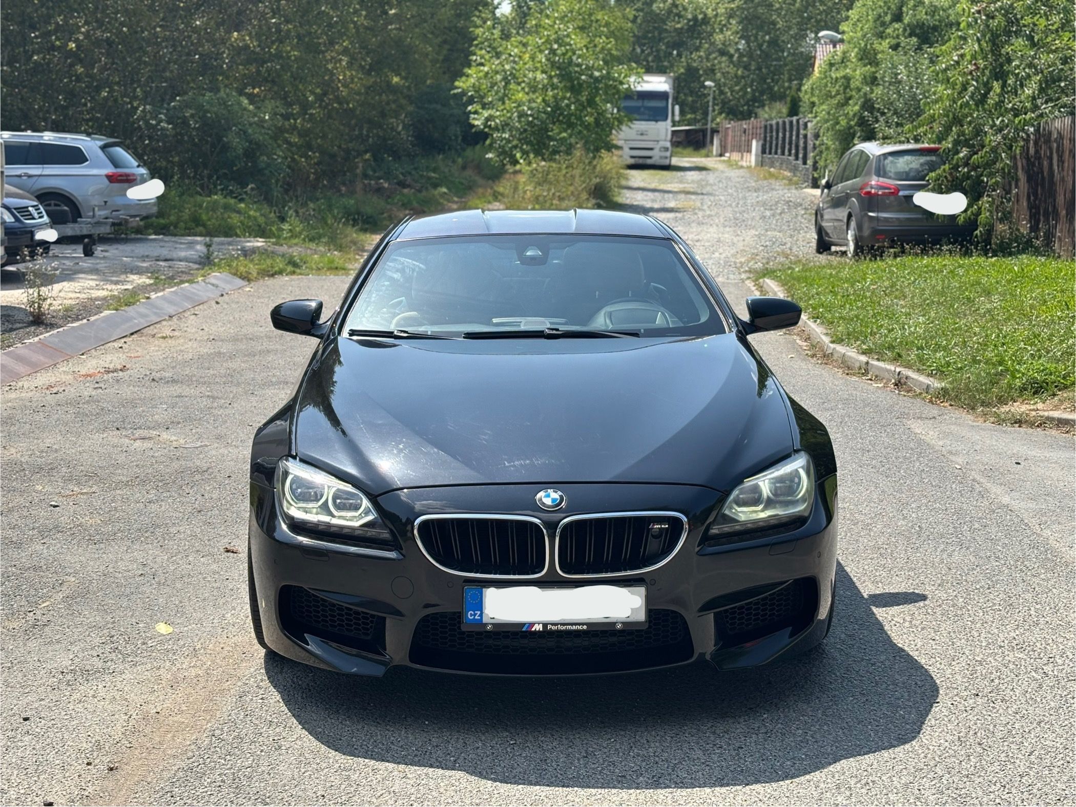 BMW M6, US model, Plná výbava - fotka 2
